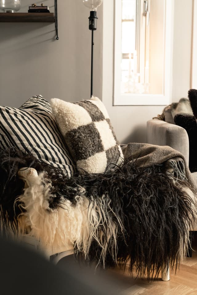 Ruth Decorative Cushion Sheepskin Cream/Stone 40x40