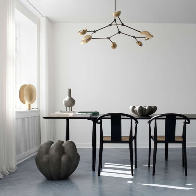 Bloom Vase Black Big