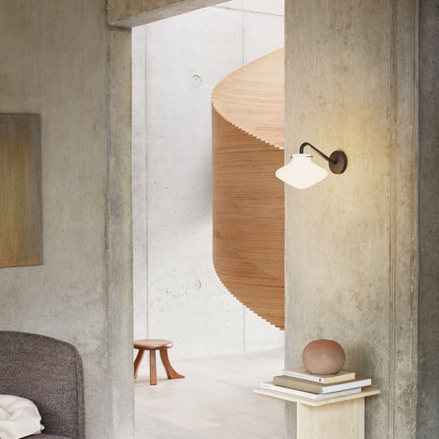 Repose Wall Lamp Black 16cm