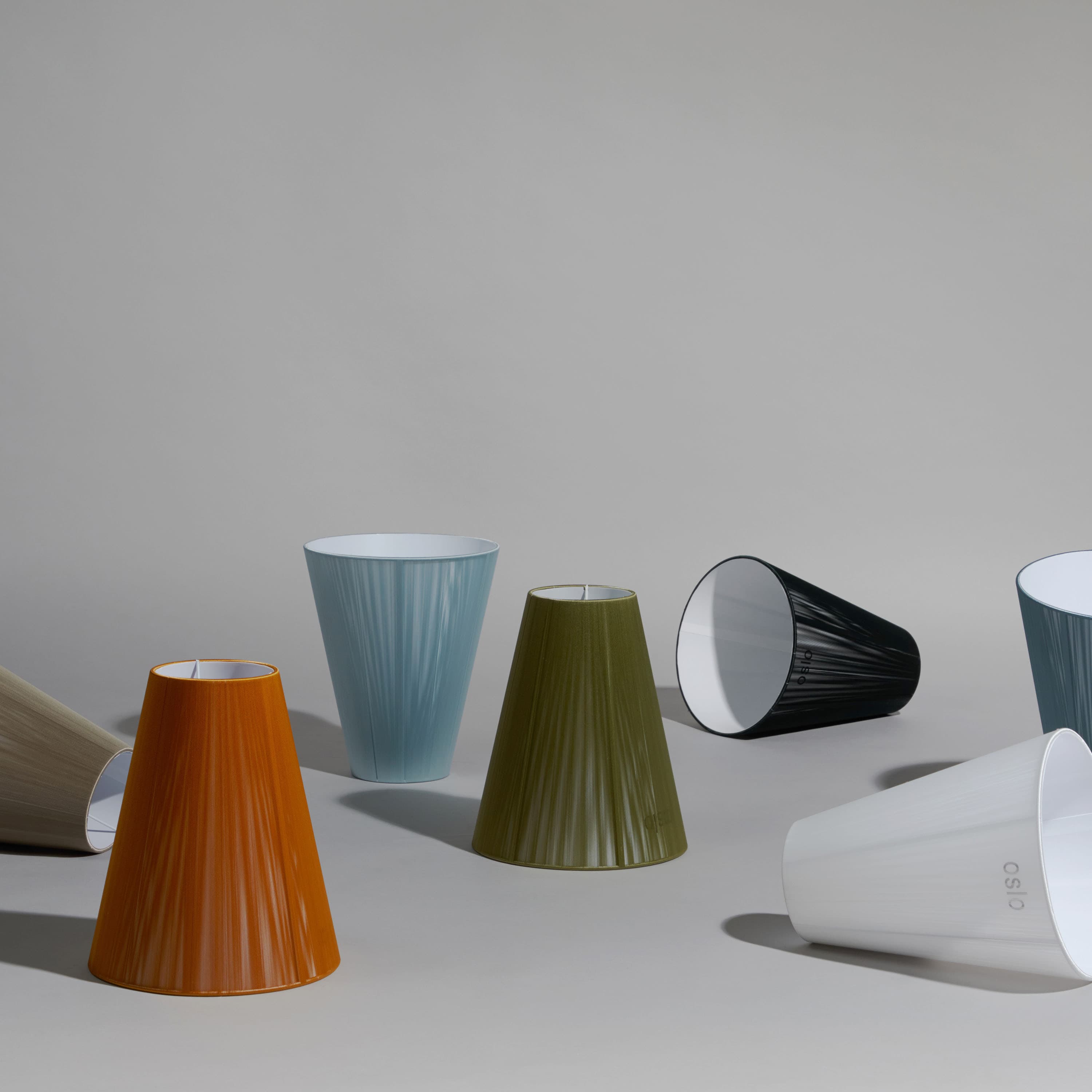 Oslo Wood Stehlampe Schirm Caramel