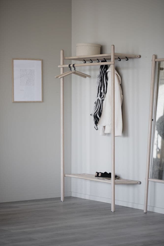 Milford Clothing Rack White Washed