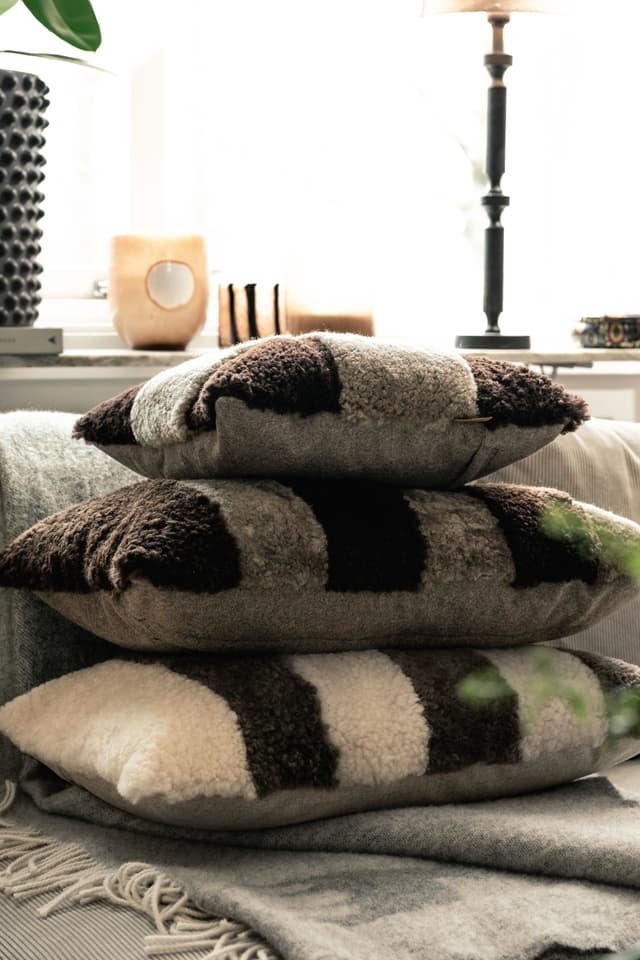Rand Decorative Cushion Sheepskin Cream/Black 40x60