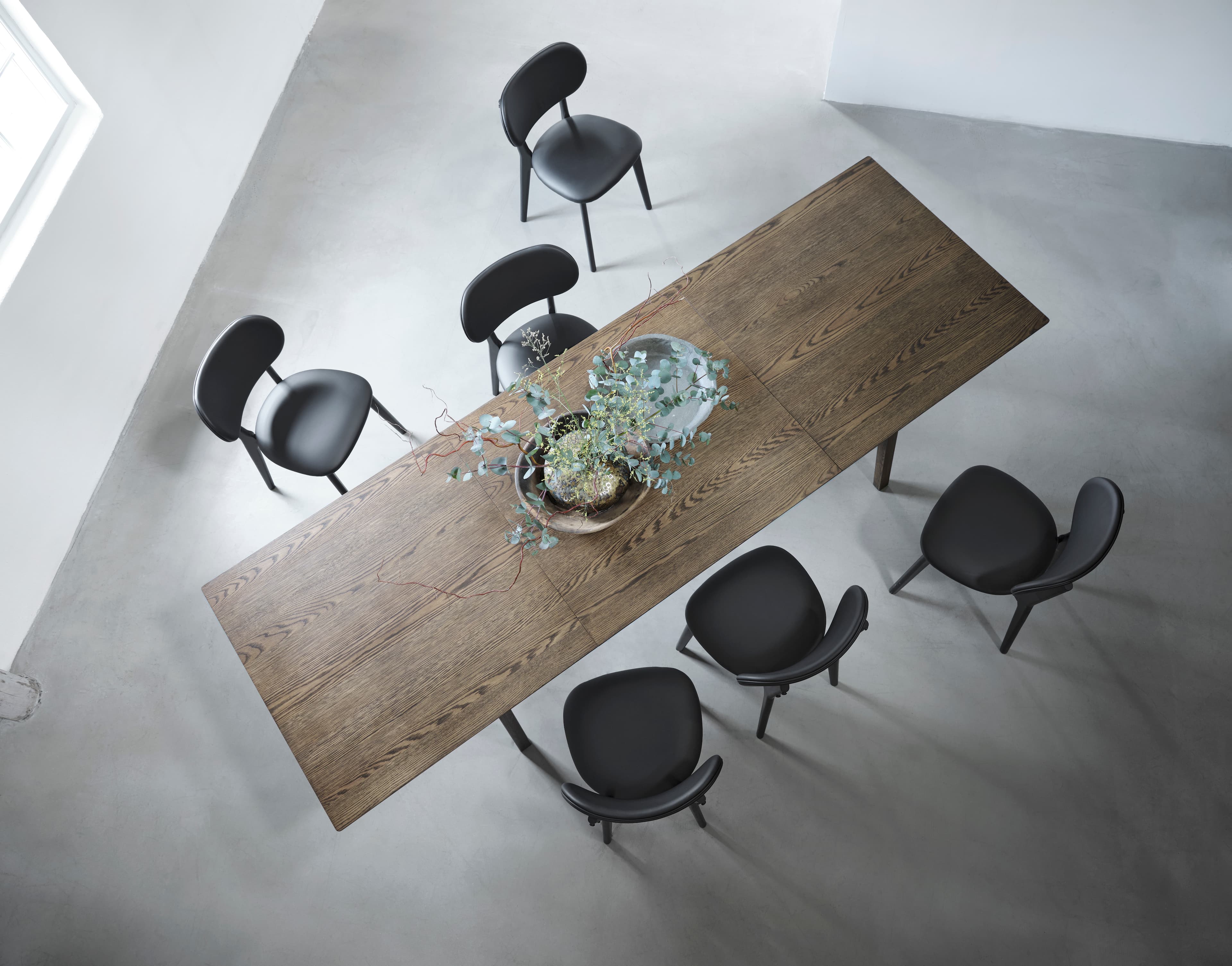 Tina Dining Table Smoked Oak 190-290cm