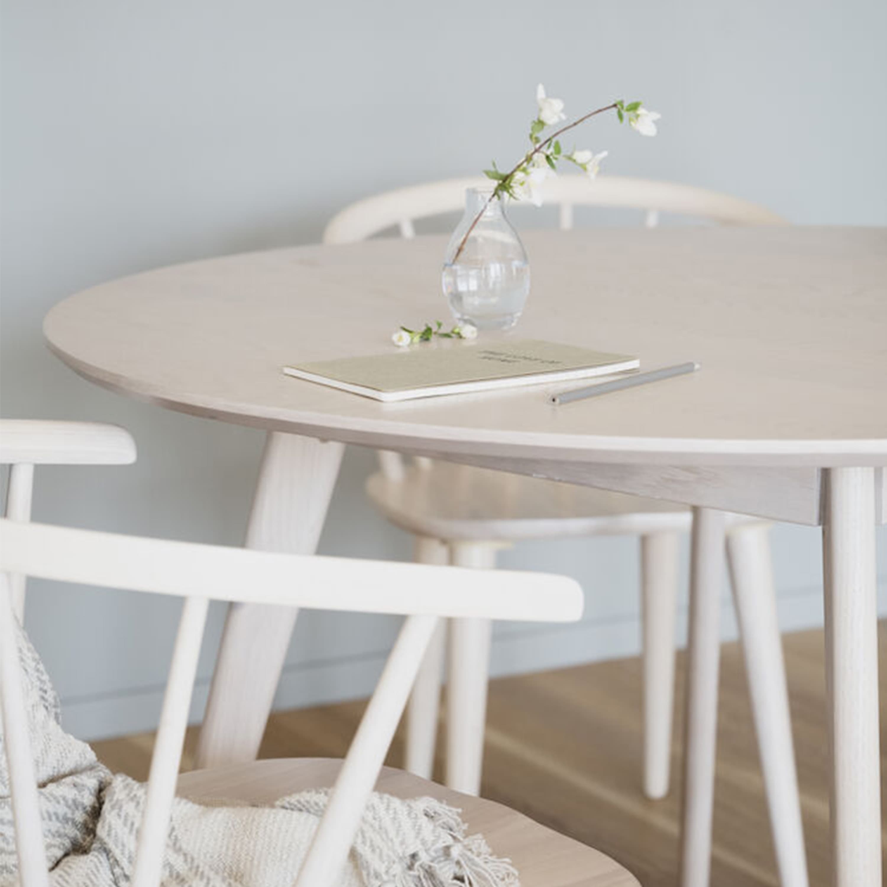 Yumi Dining Table White Washed Ø115