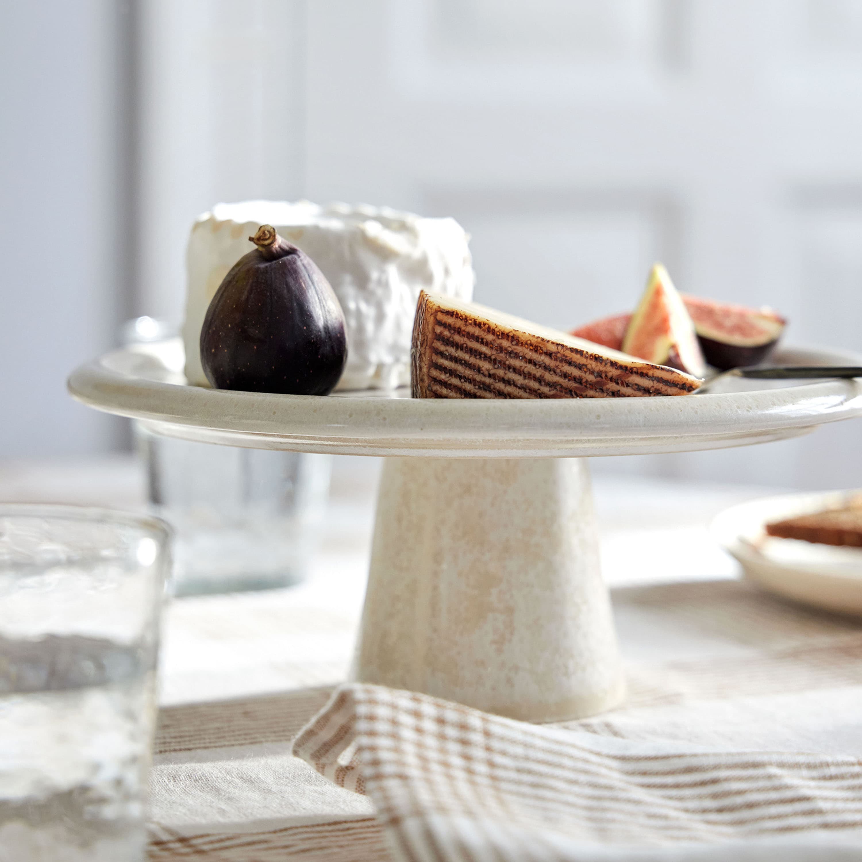 Granada Tårtfat Cream Ø26