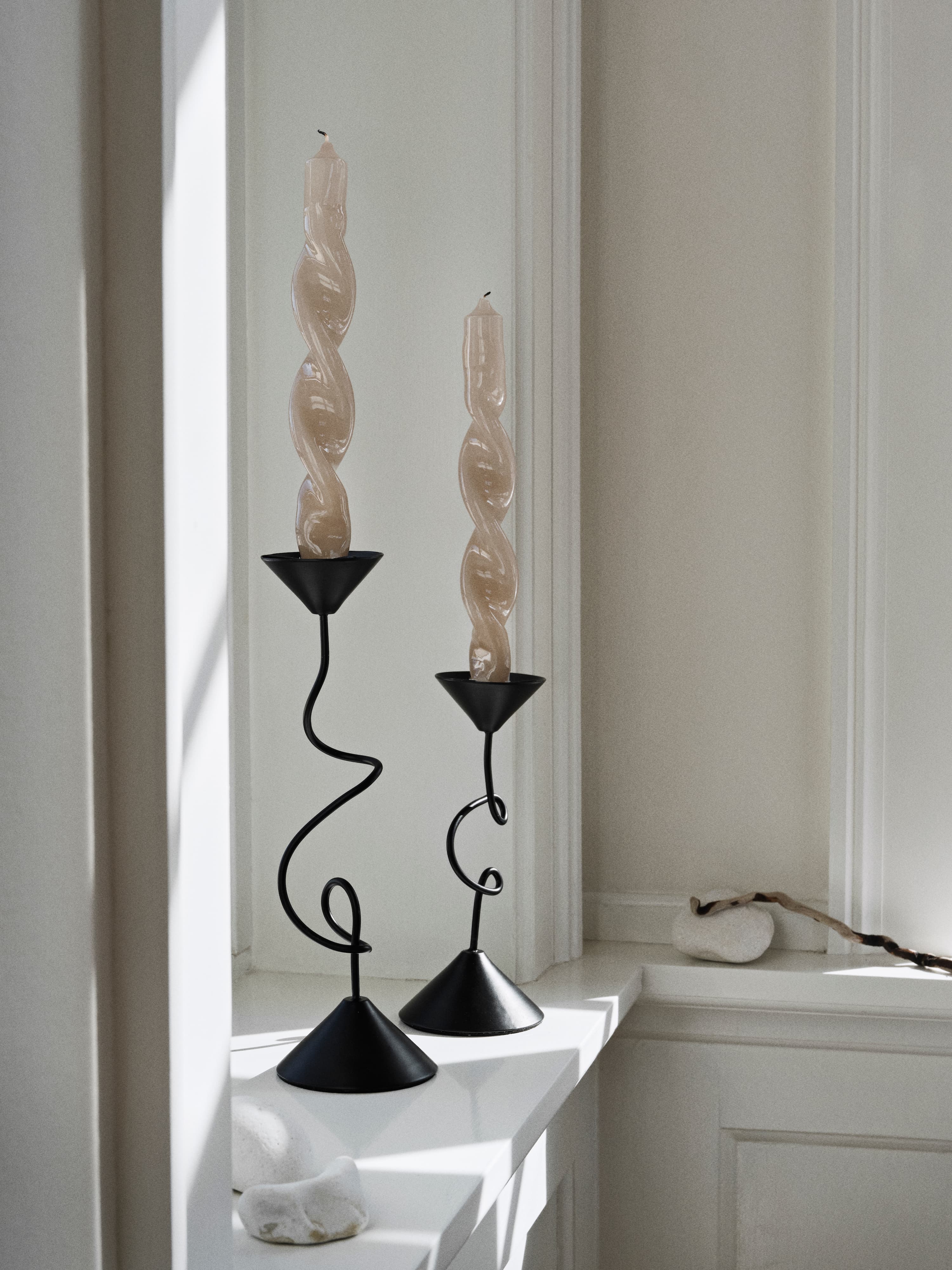 Selma Candle Holder Black 19cm