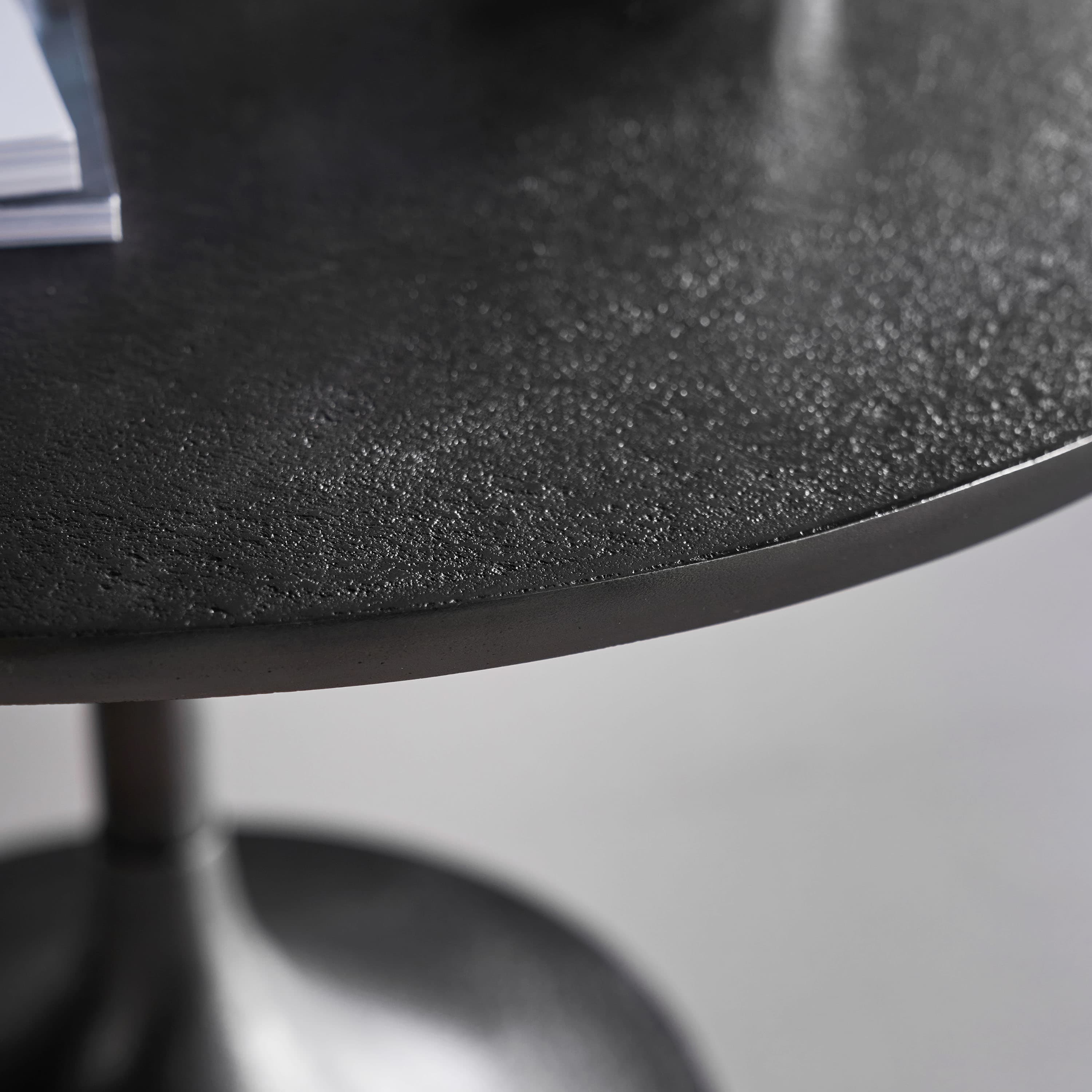 Pan Coffee Table Black Ø61