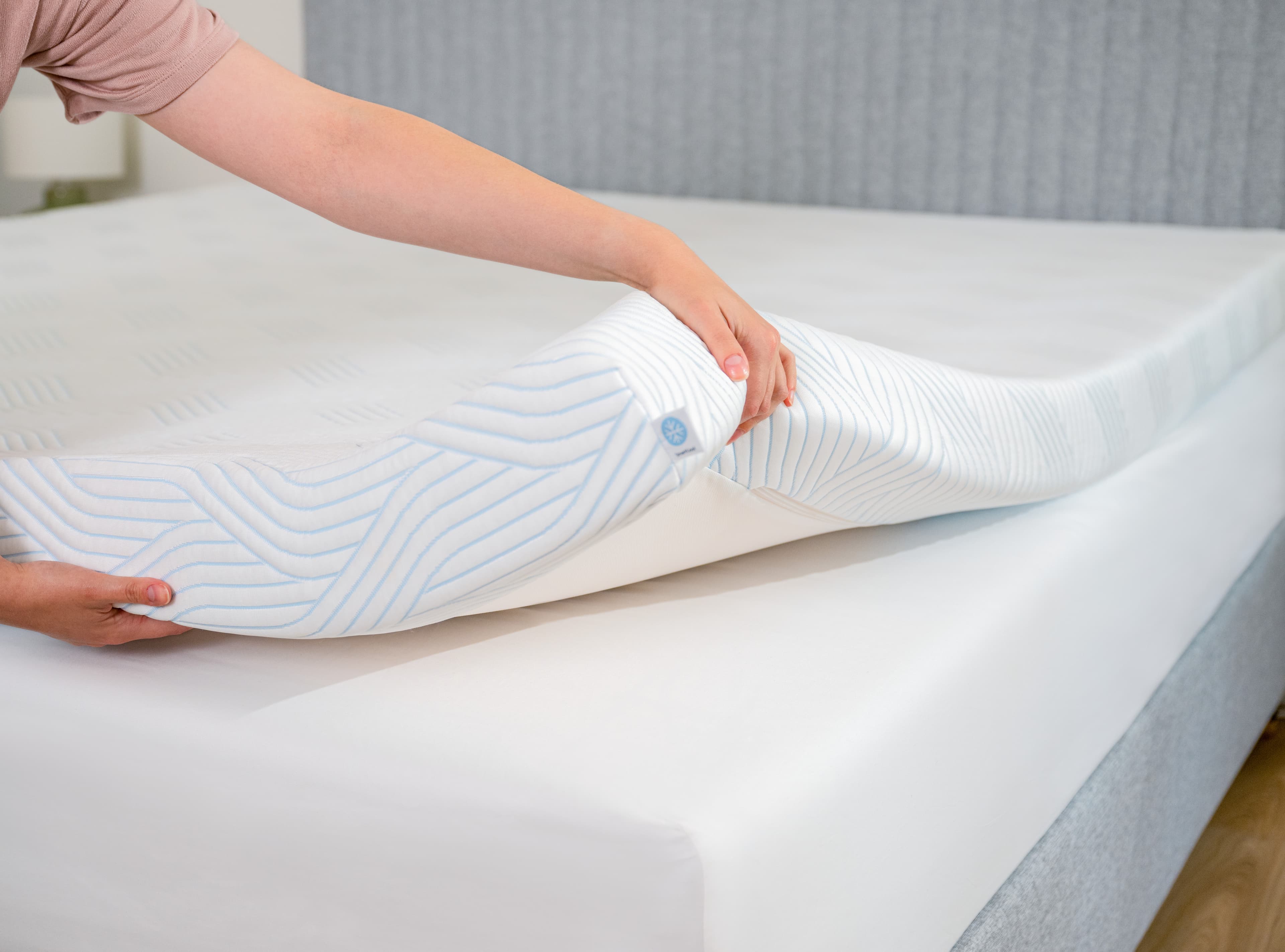 Pro Luxe SmartCool Bäddmadrass Mjuk 10cm 90x200