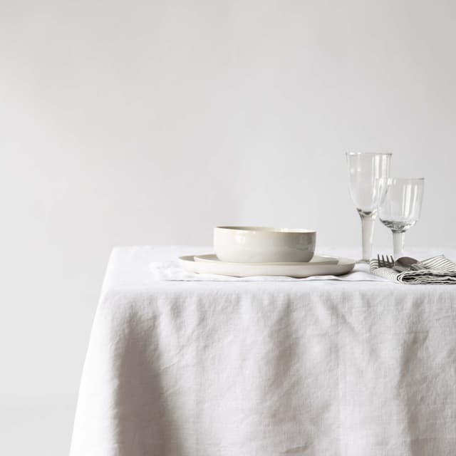 Tablecloth Linen Bleached White 145x270