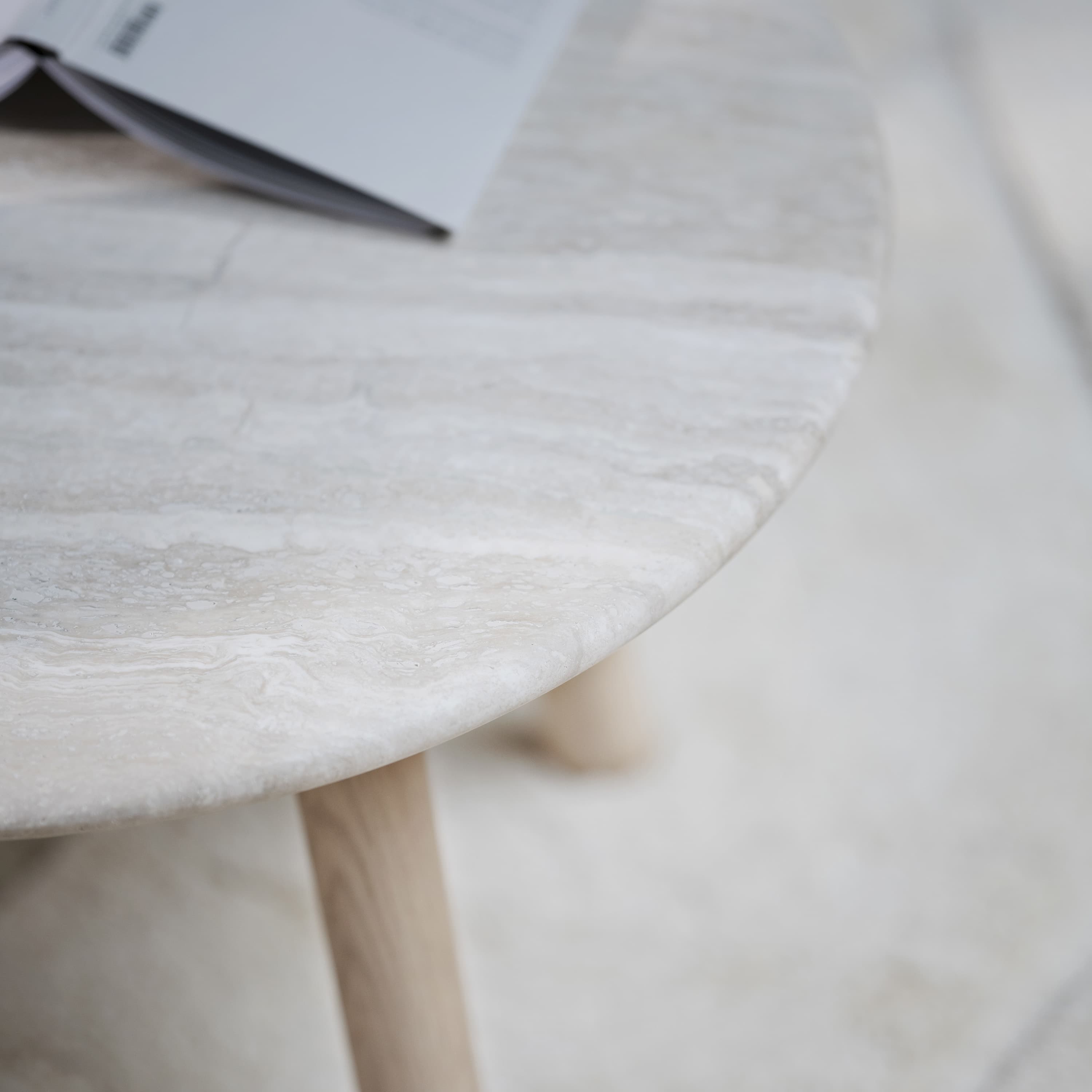 Taransay Coffee Table Beige Travertine/White-pigmented Oak Ø90