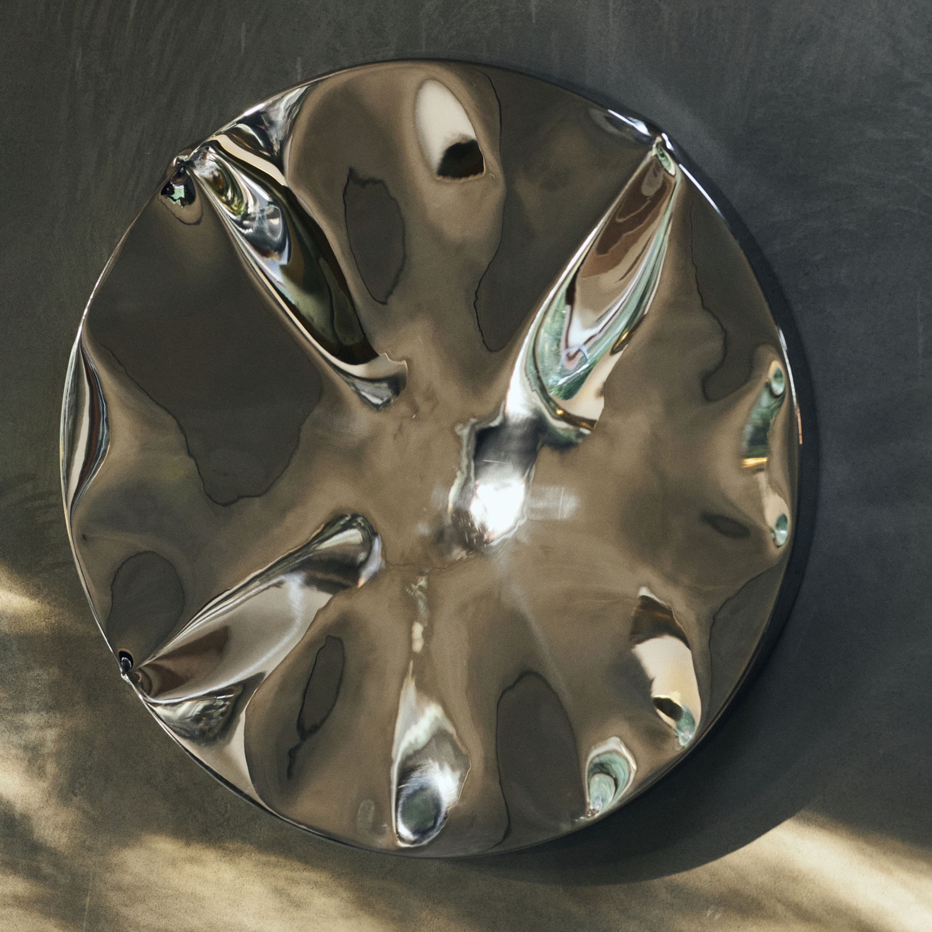 Dent Väggskulptur Chrome Ø68