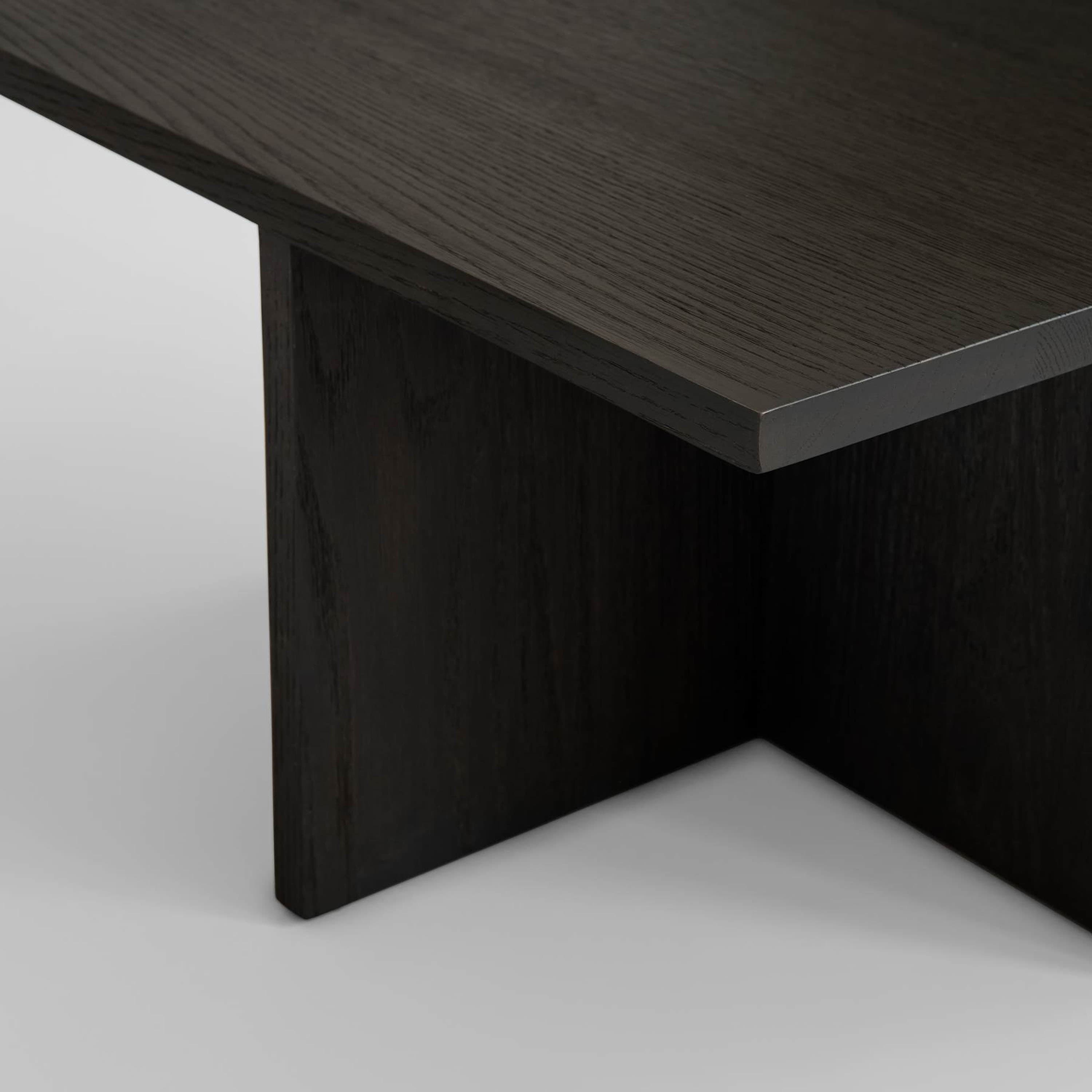 Brutus Couchtisch Coffee Black Eiche 60x60