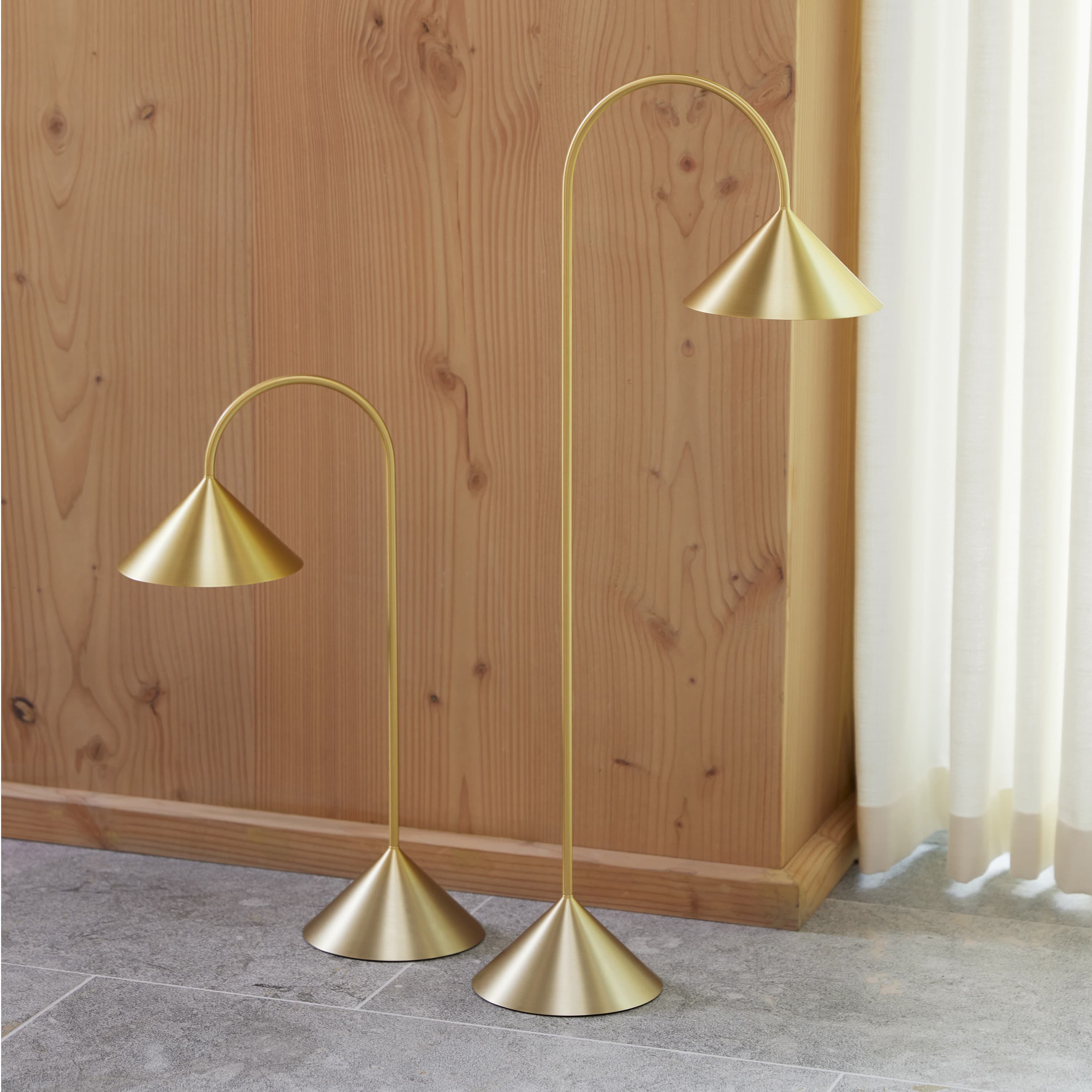 Grasp Tragbare Tischlampe Solid Brass 72cm