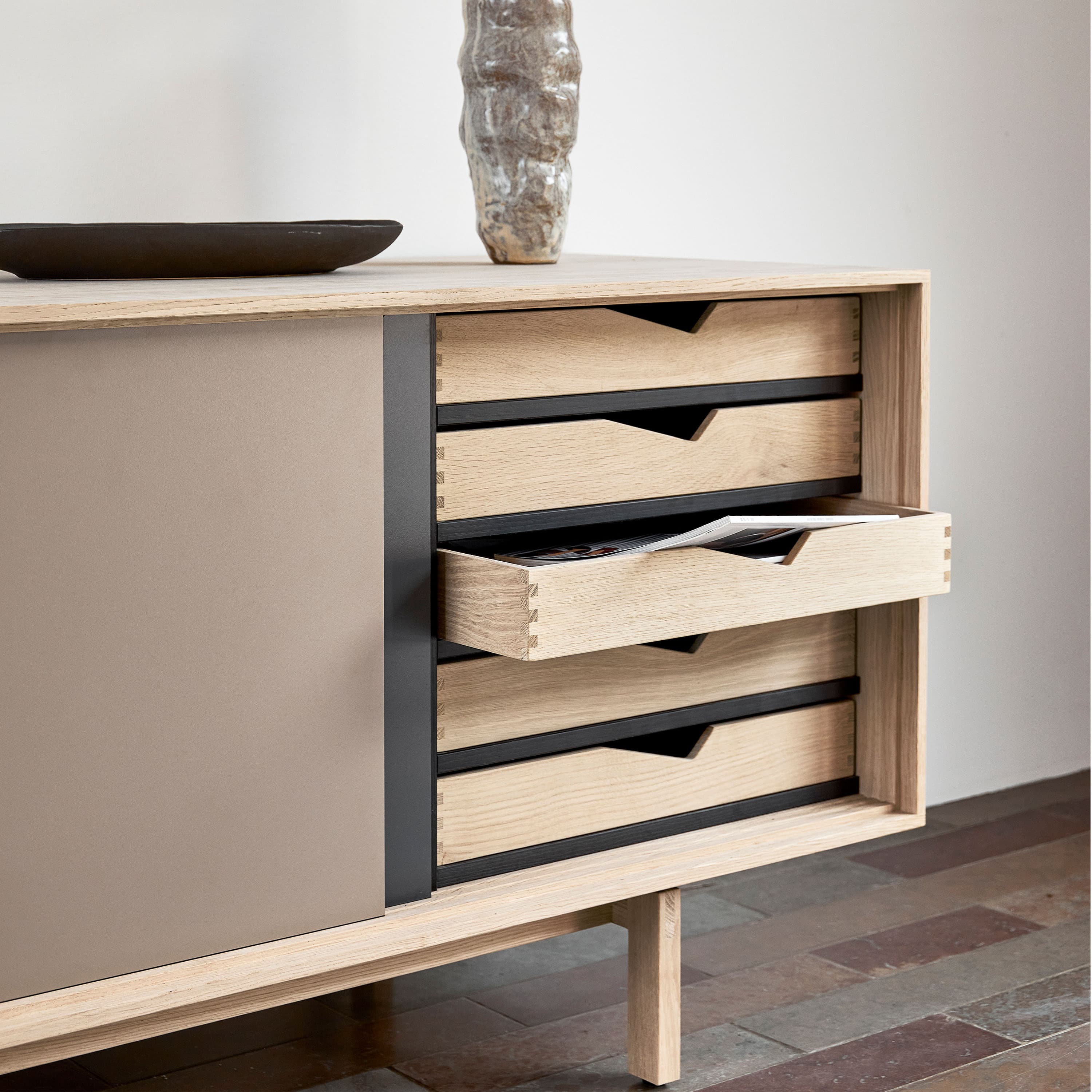 S1 Sideboard Såpad Ek/Vit 200x68