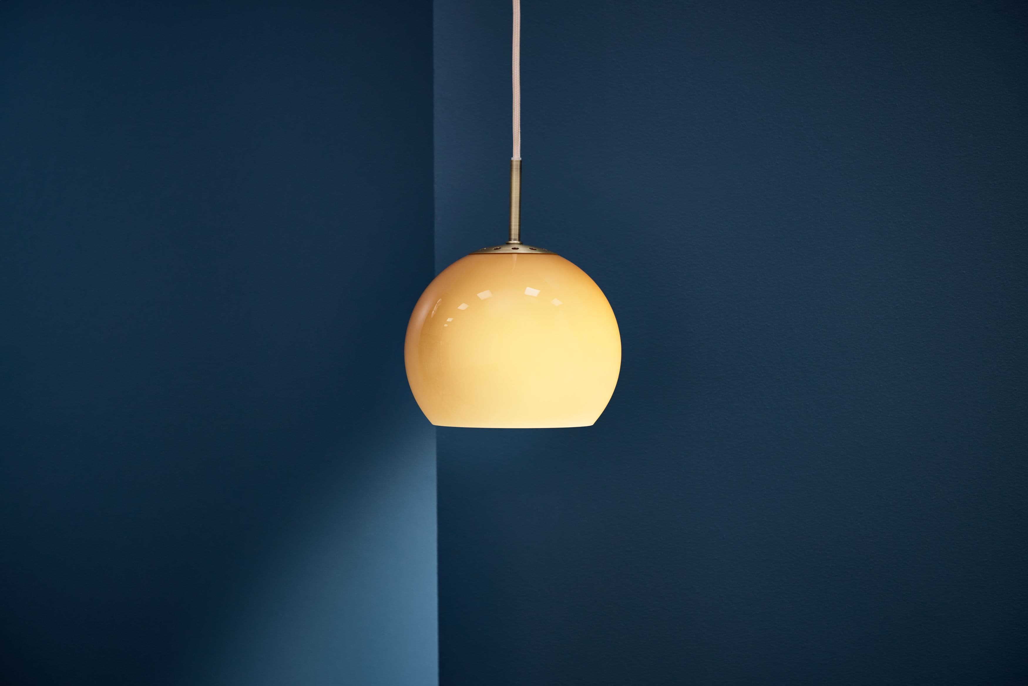 Ball Glas Pendelleuchte Bernstein Ø18
