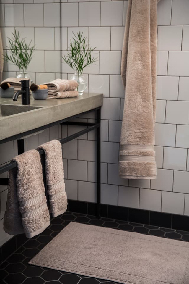Portofino Bathroom Rug Light Brown 60x90