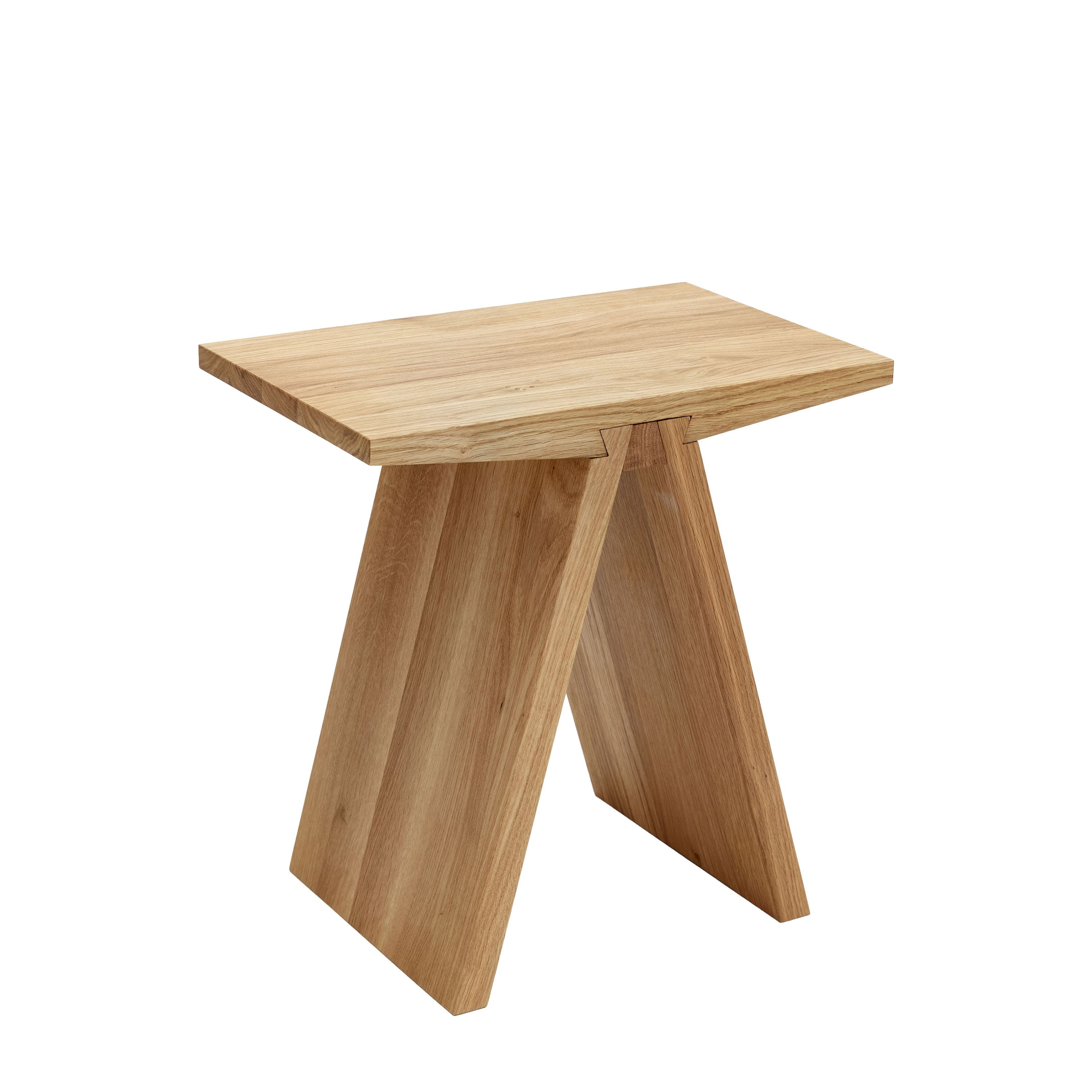 Angle Hocker Natural Oil Oak 45x29