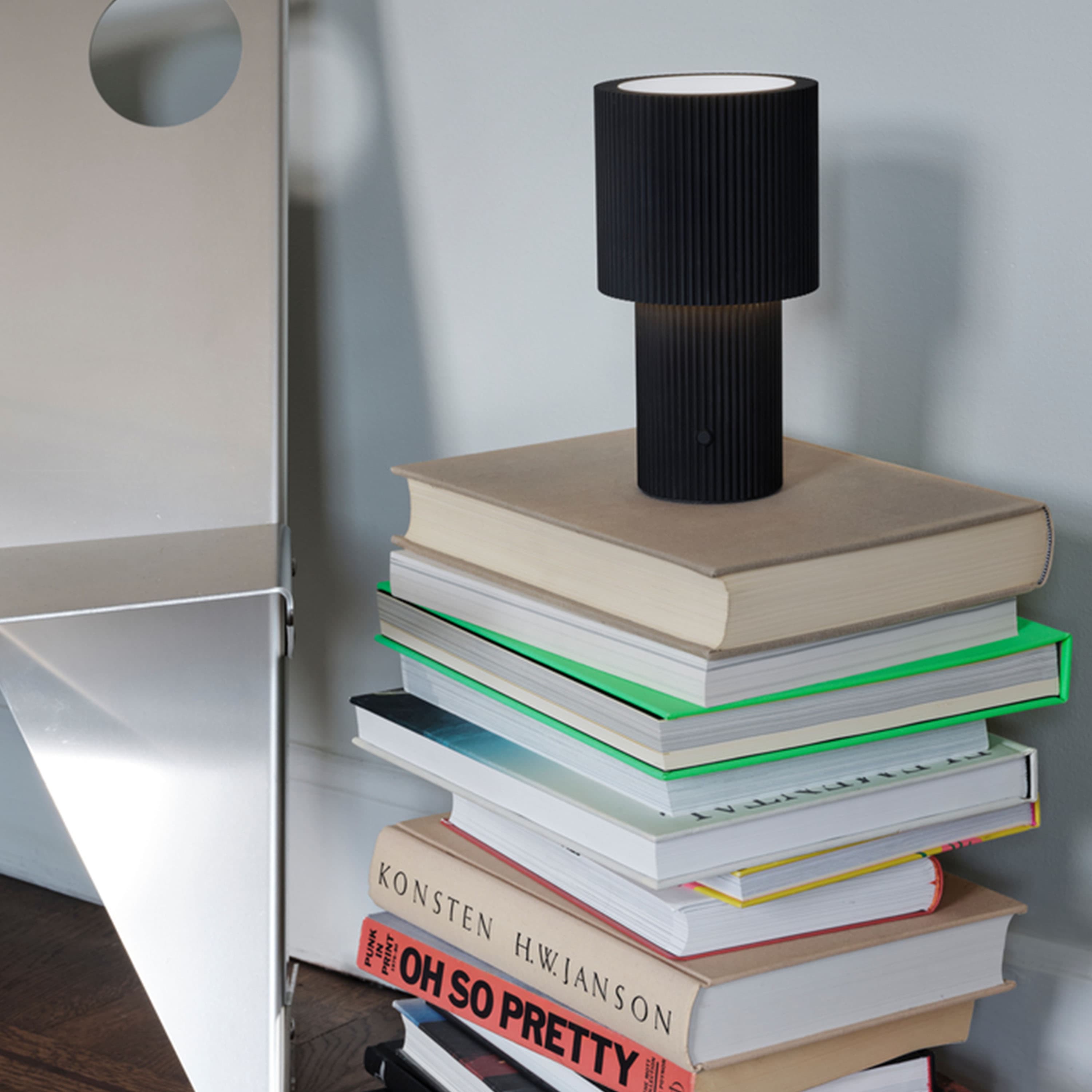 Iluma Portable Table Lamp Jet Black 22cm