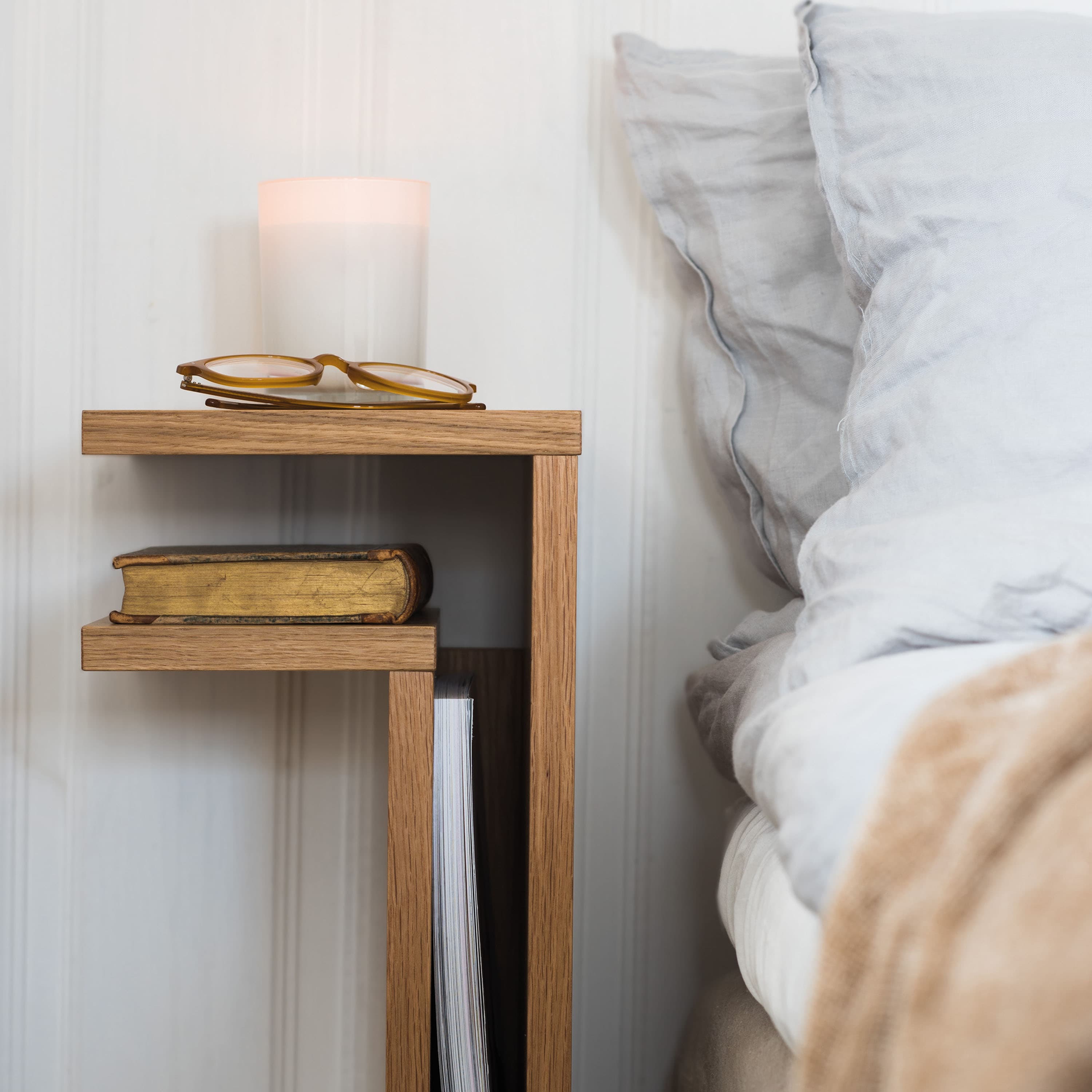 F-Shelf Left Bedside Table Natural Oak