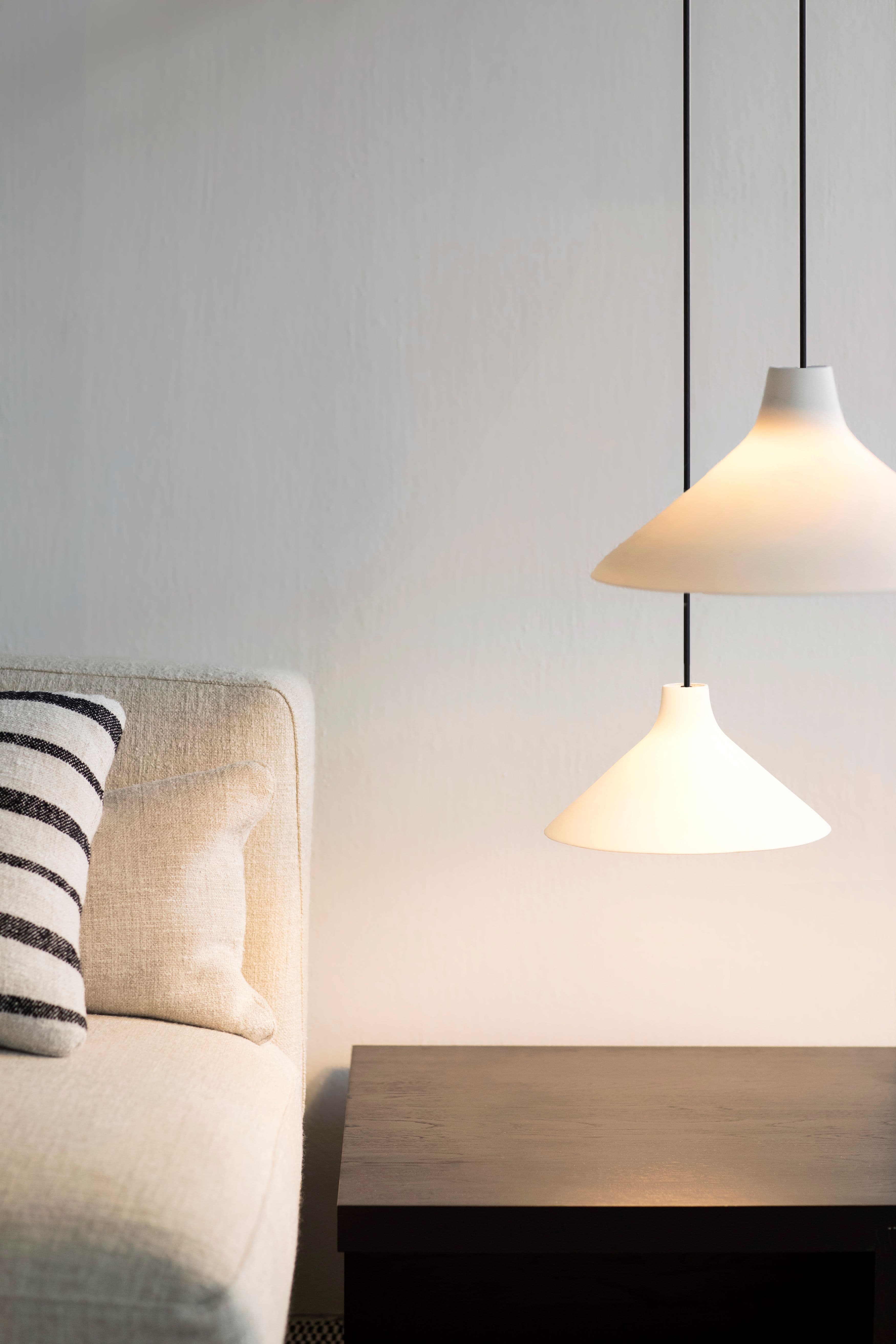 Seam Ceiling Lamp White Large
