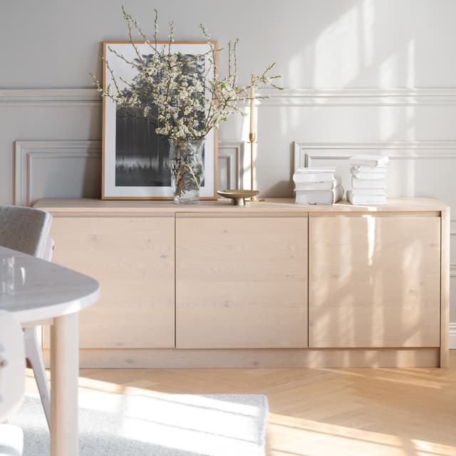 Melstone Sideboard Weiß pigmentierte Eiche 180x70