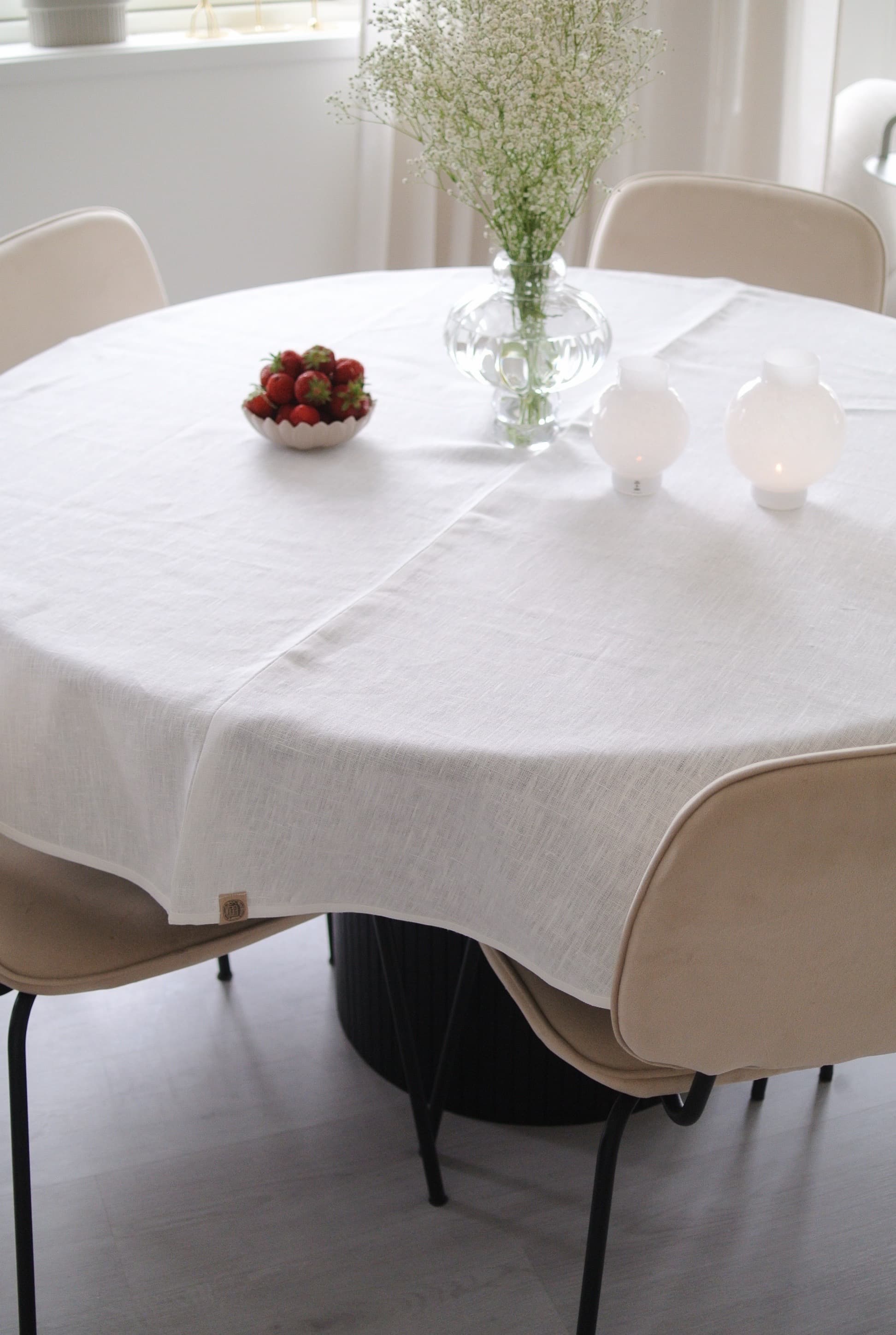 Classic Linen Tablecloth Stone Ø170