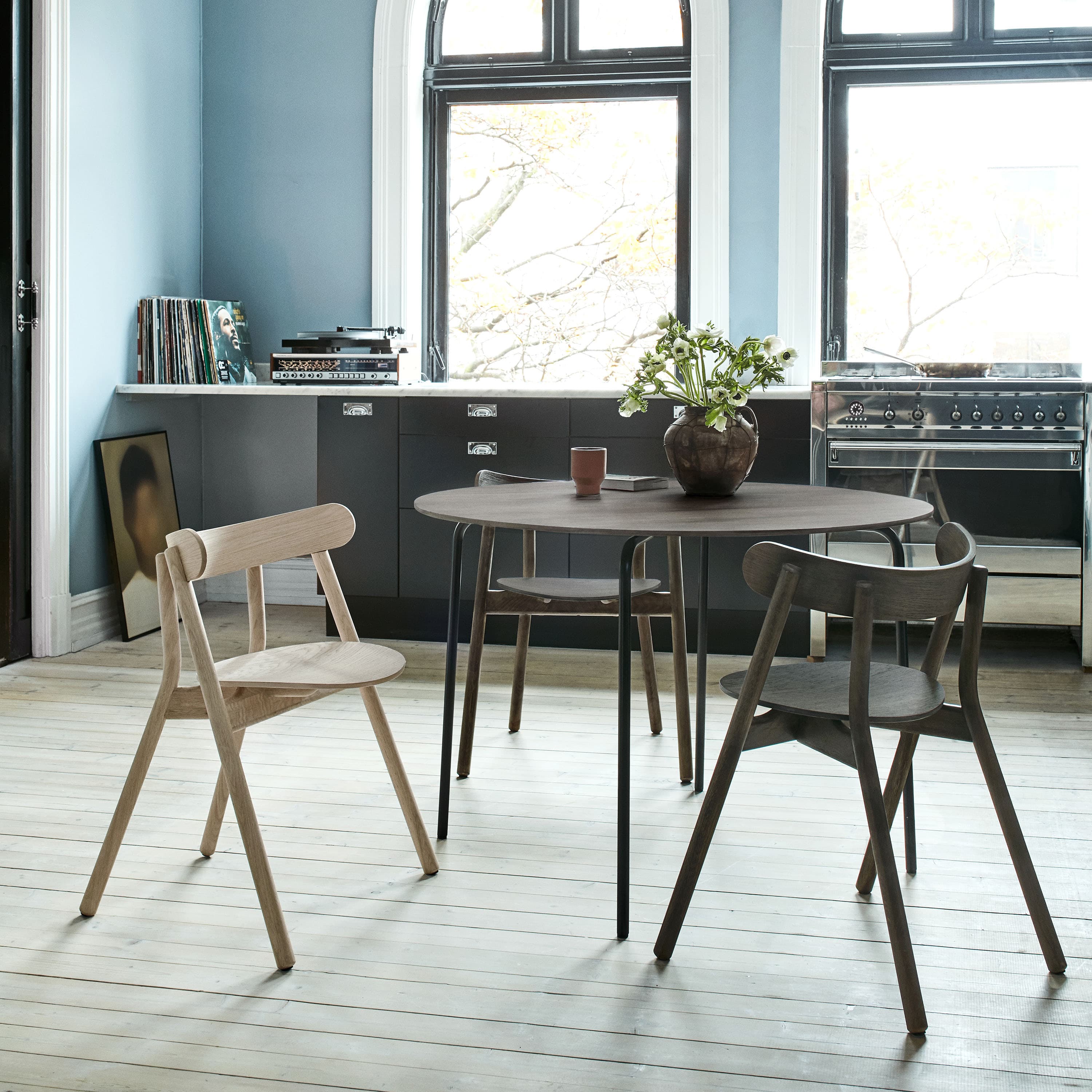Oaki Esszimmerstuhl Black Leather/Black Oak