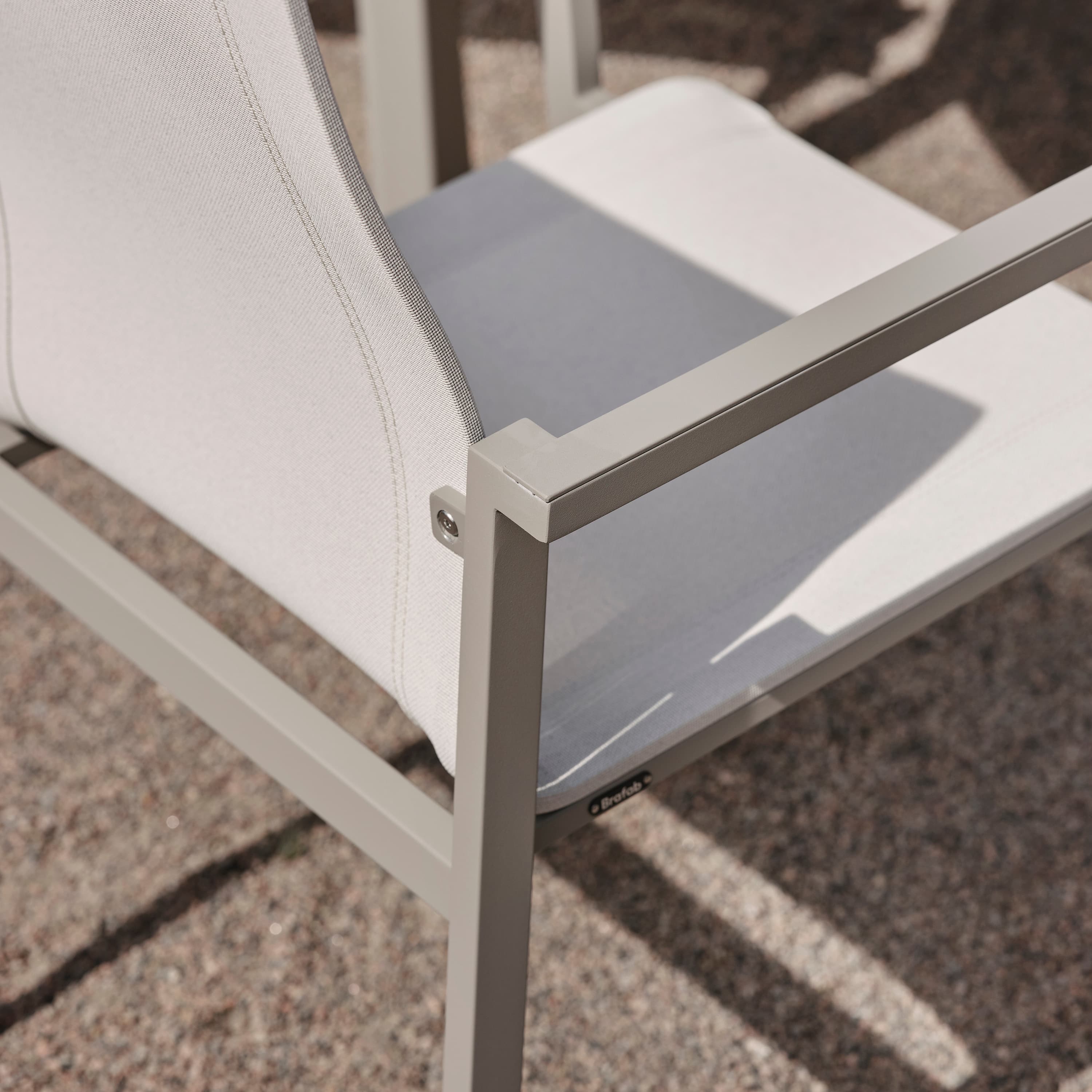 Comfy Karmstol Khaki/Off-white