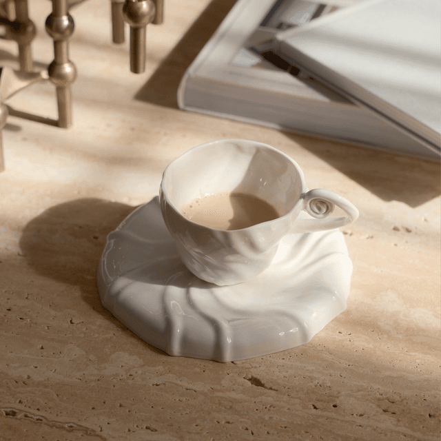 The Tides Cup with handle White