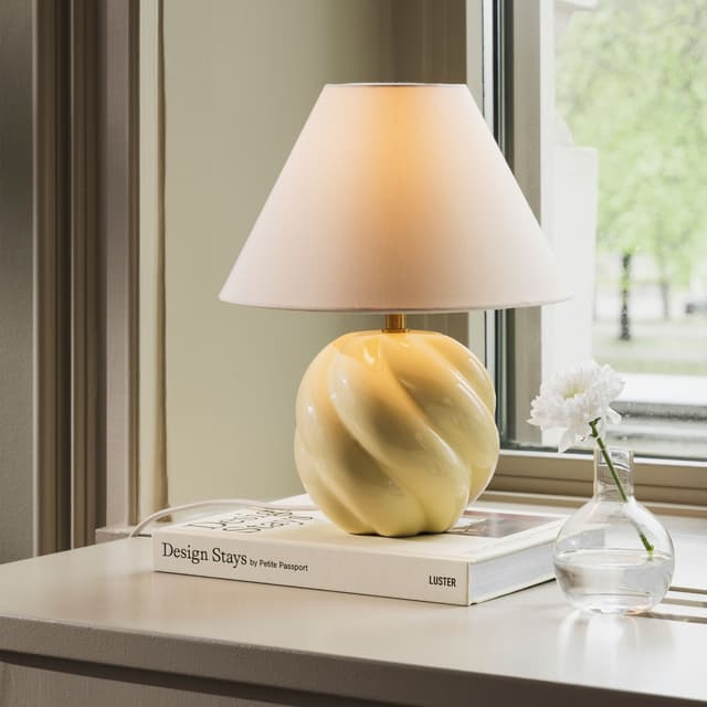 Dahlia Table Lamp Butter Yellow 24cm