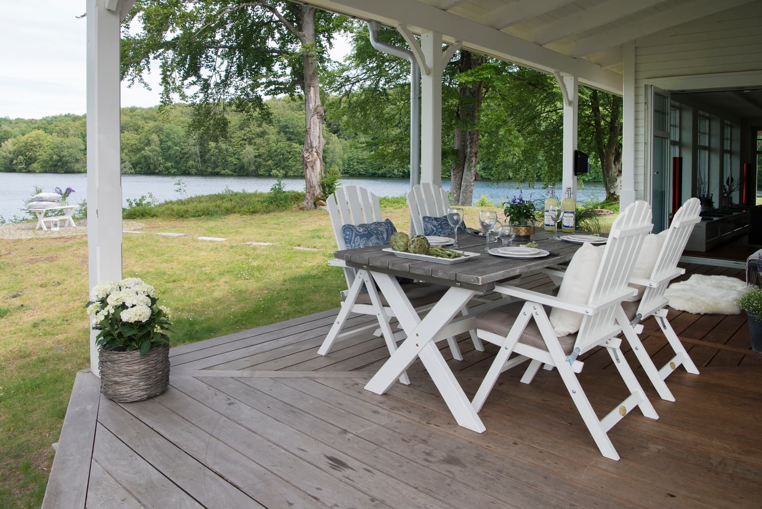 Läckö Adjustable outdoor chair White