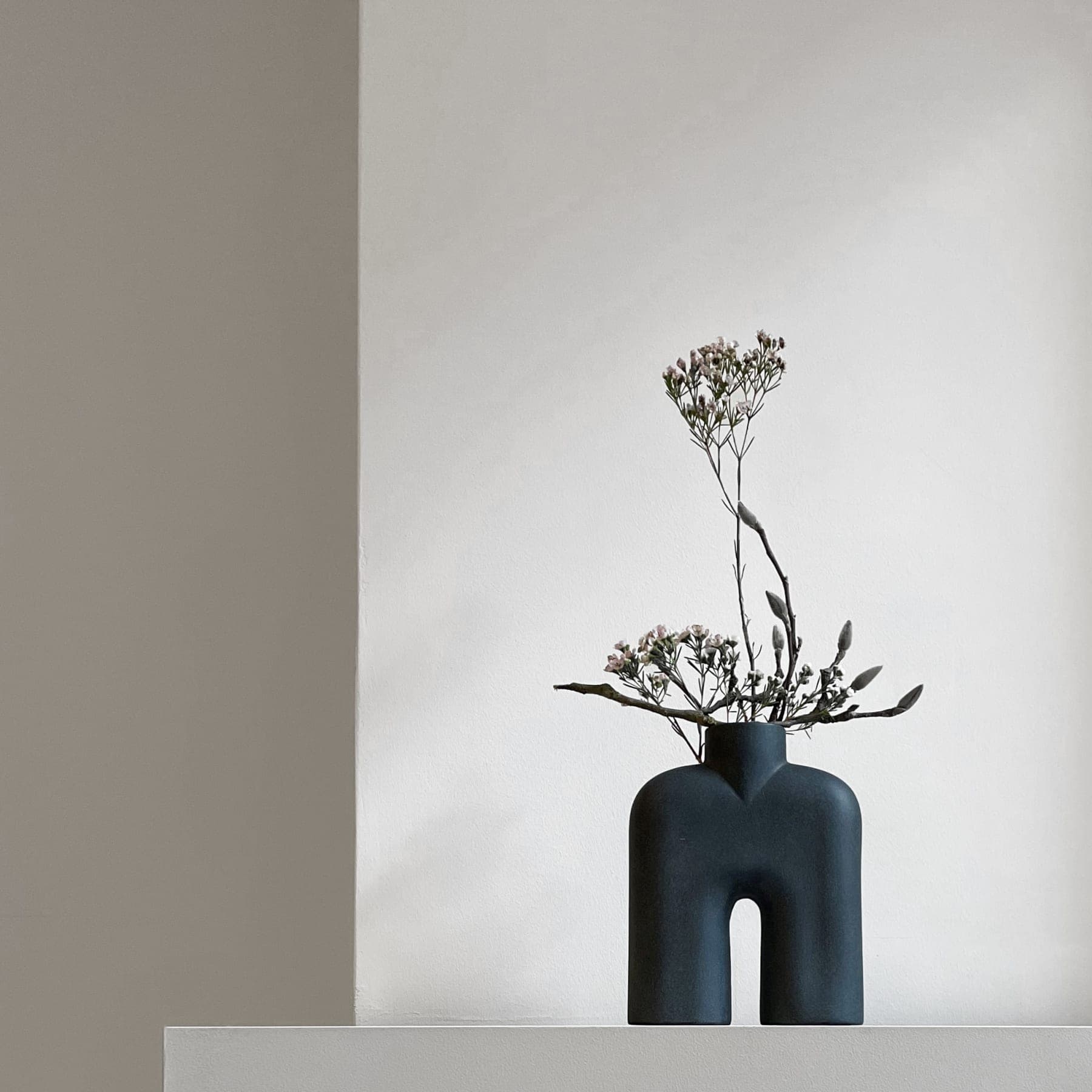 Cobra Tall Hohe Vase Schwarz Mini