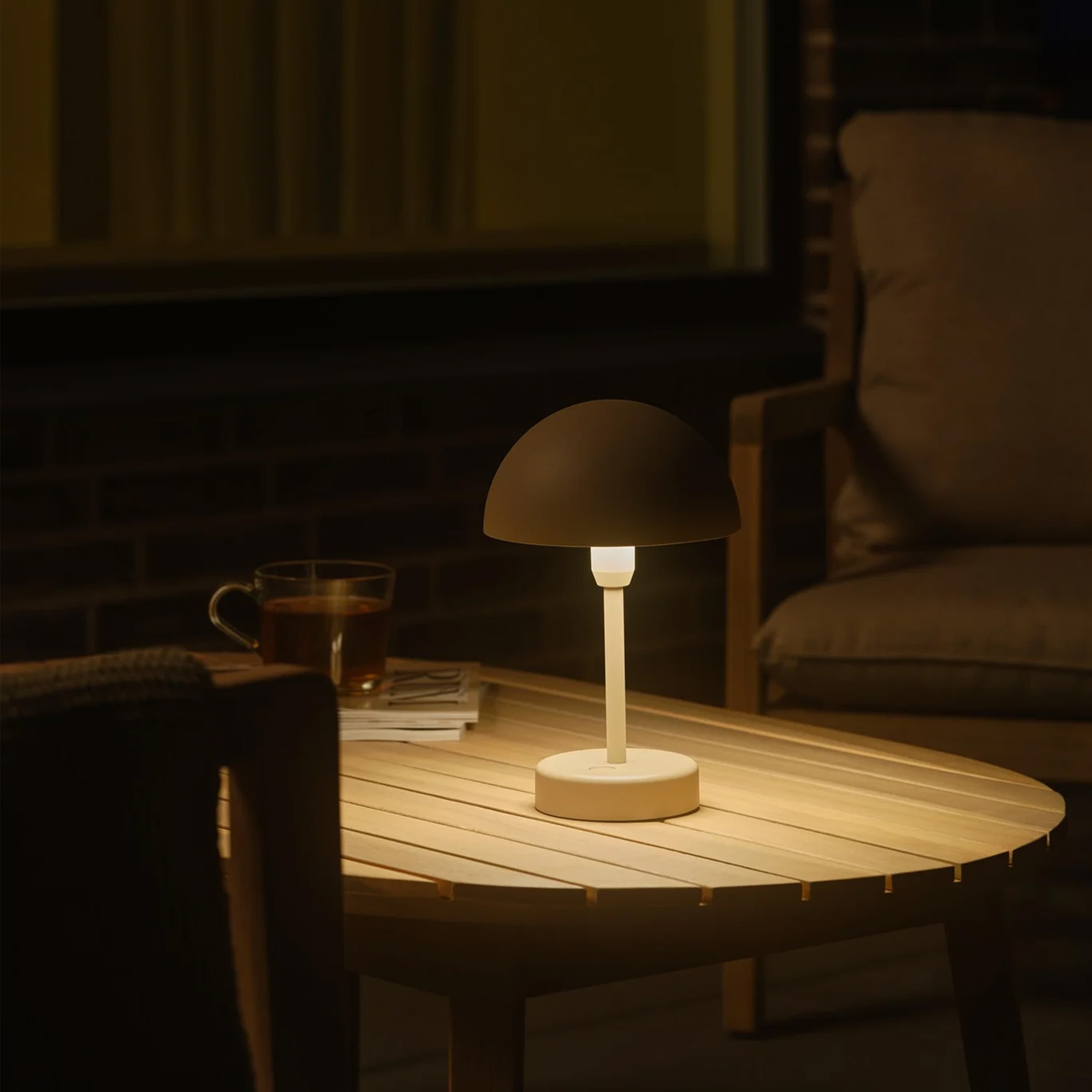 Ellen To-Go Tragbare Tischlampe Beige