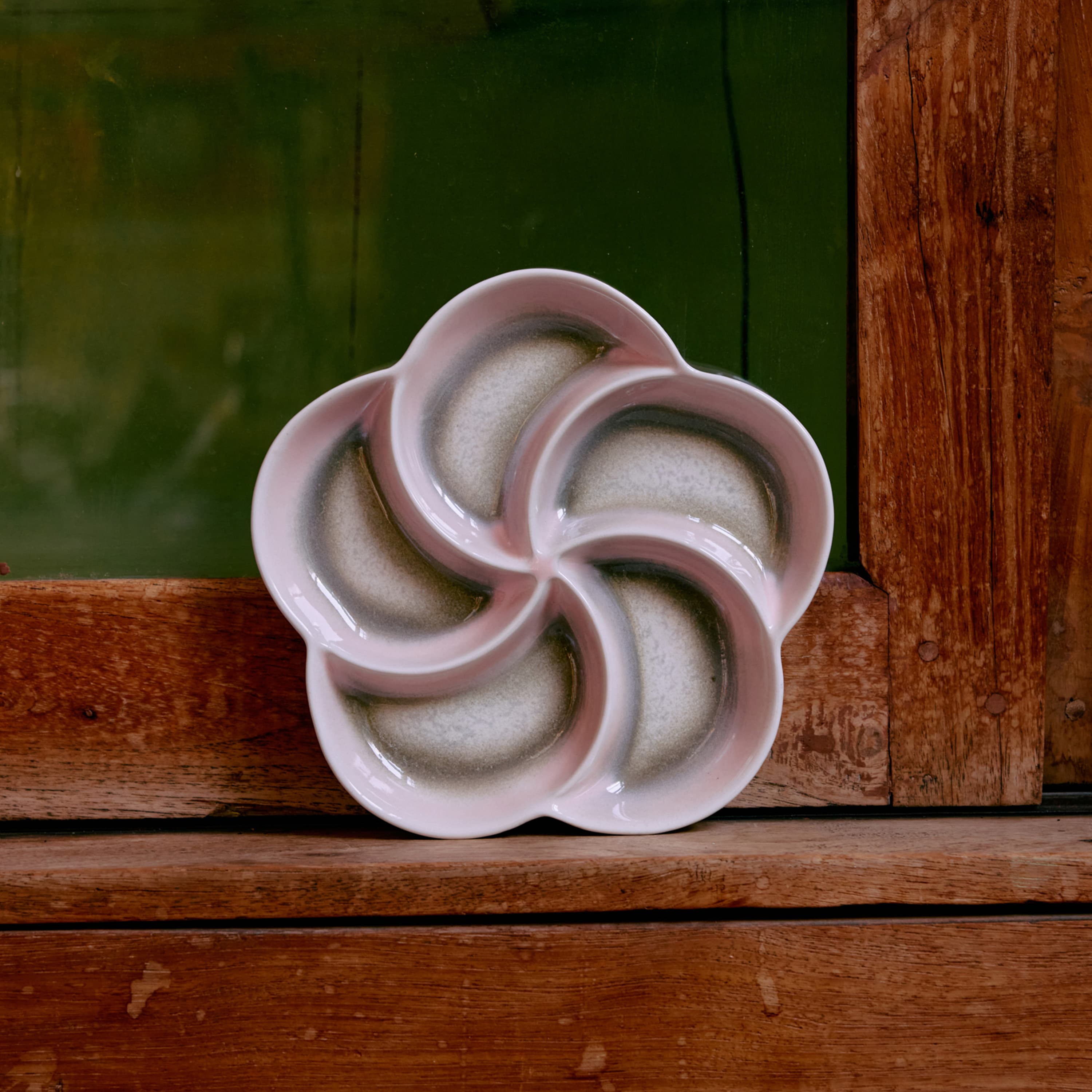 70s Ceramics Tray Muse