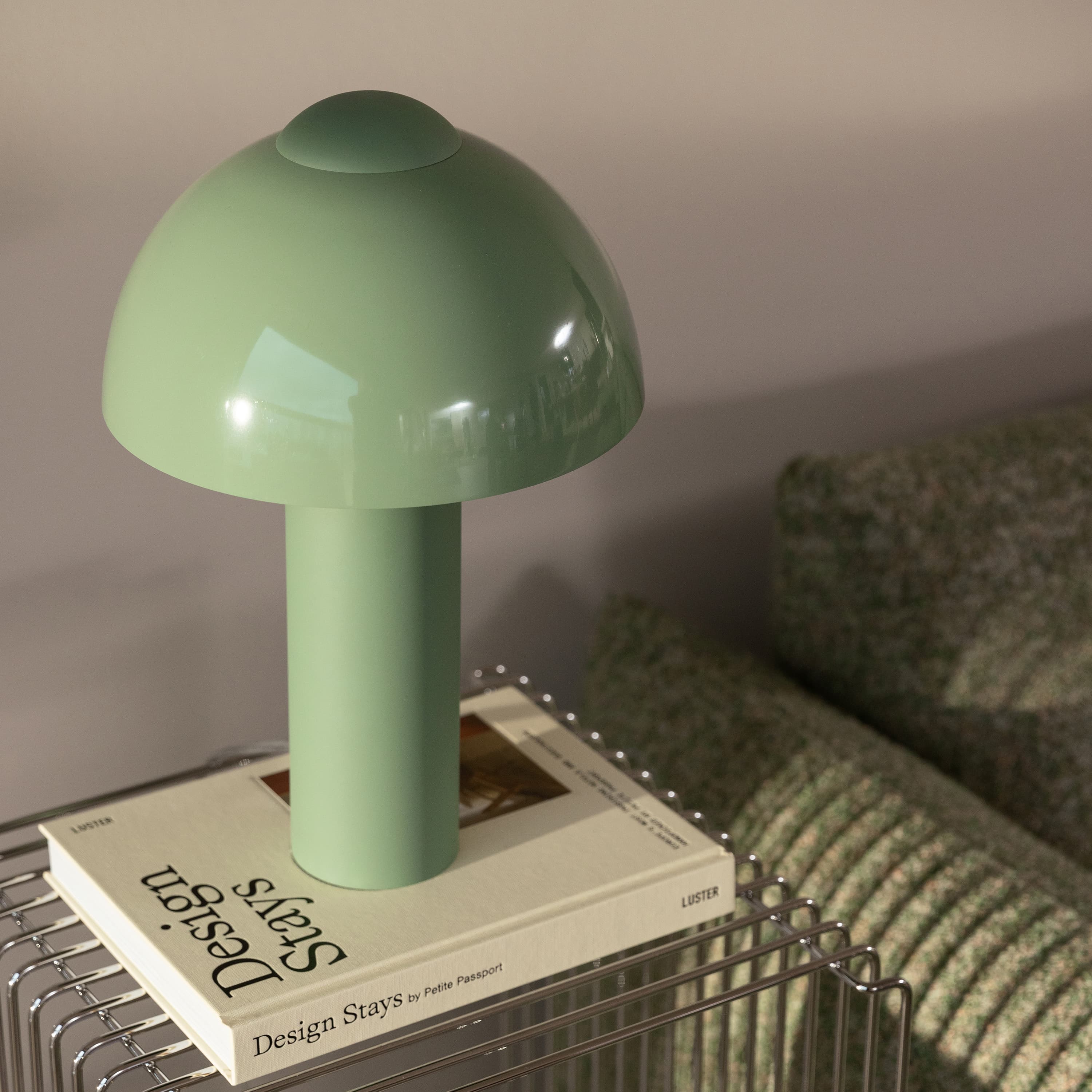 Buddy Table Lamp Green 23 cm