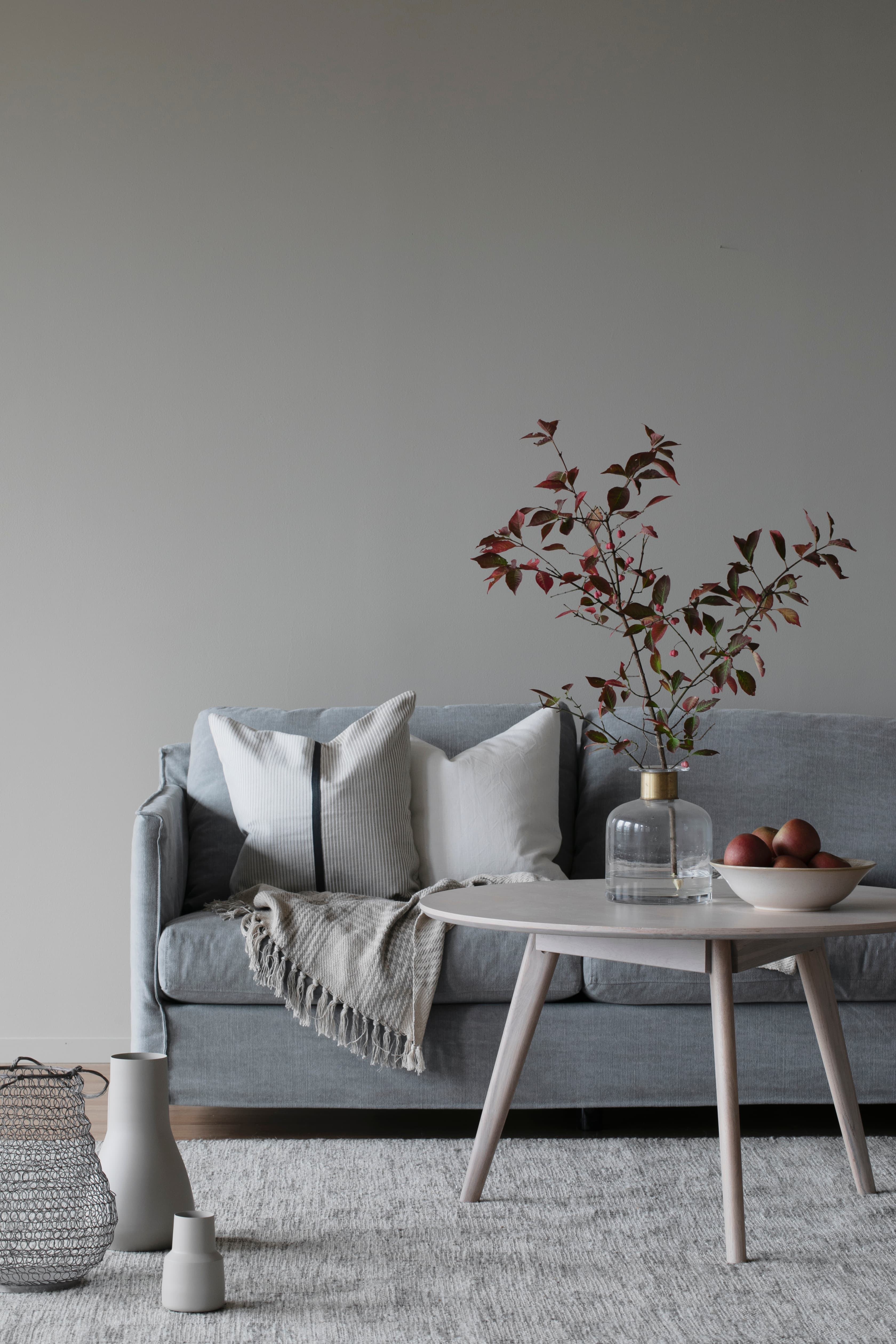 Yumi Coffee Table Black Stained Ø90