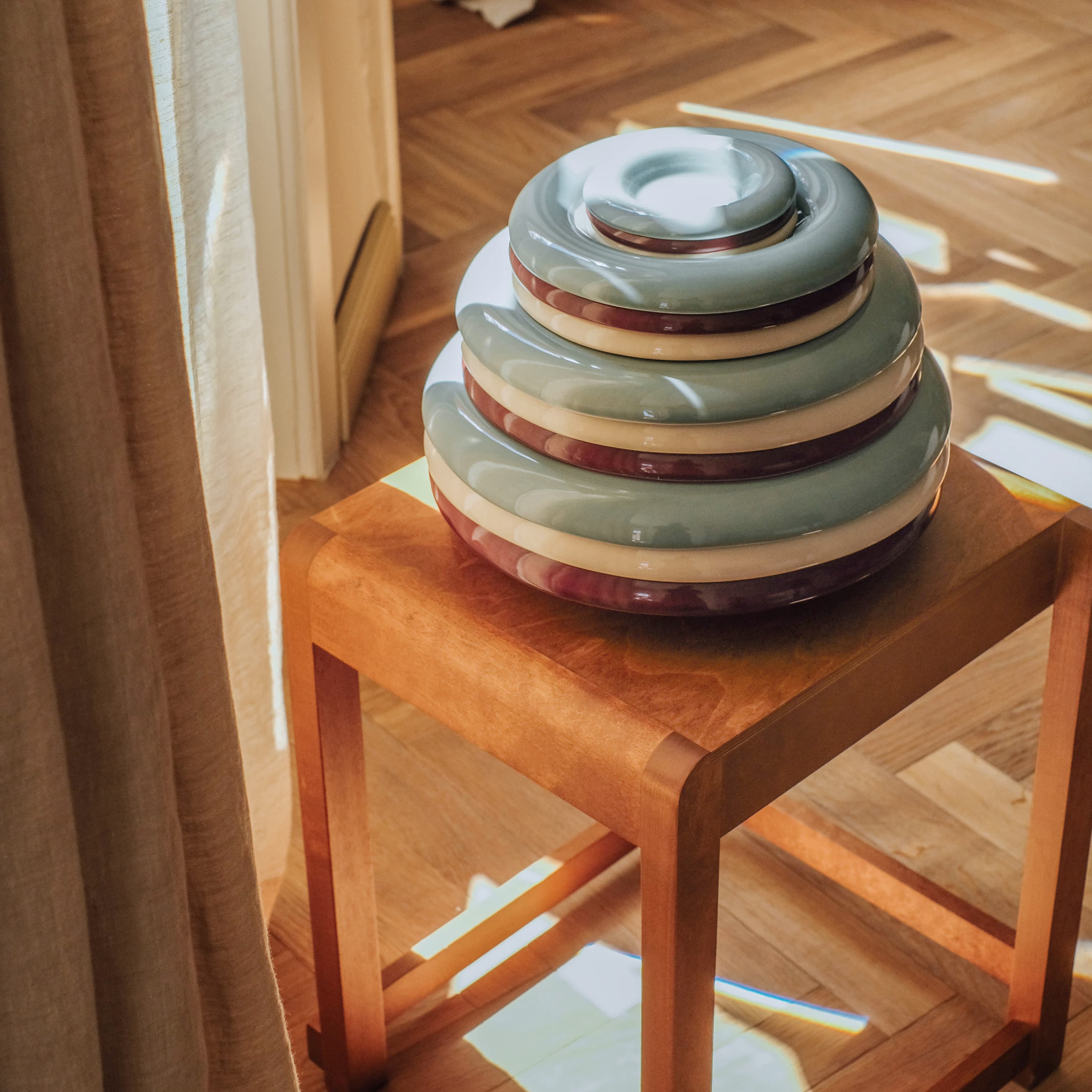 Lily Saucer Glazed Sandstone Ø18