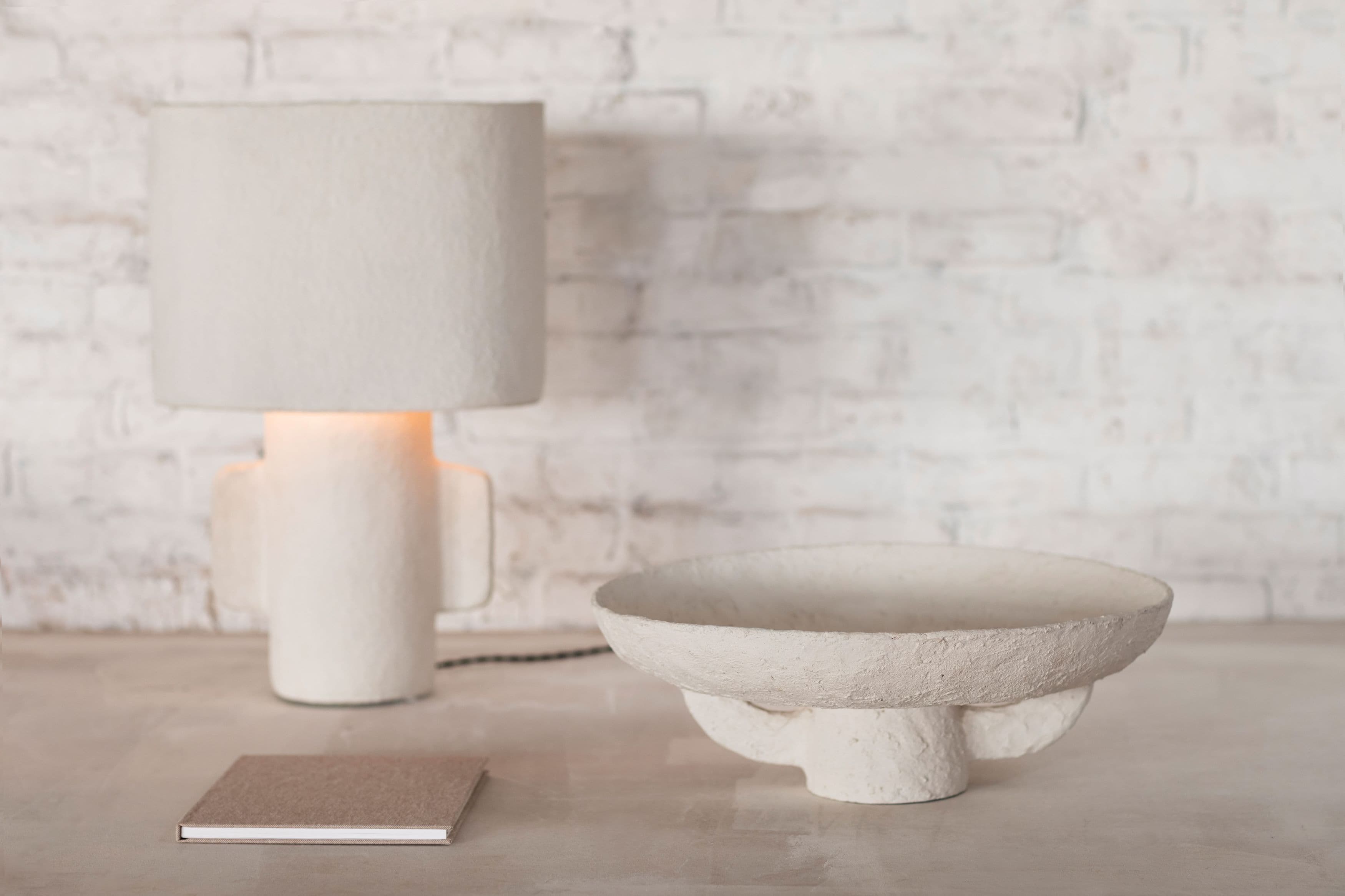 Earth 01 Table Lamp White Small