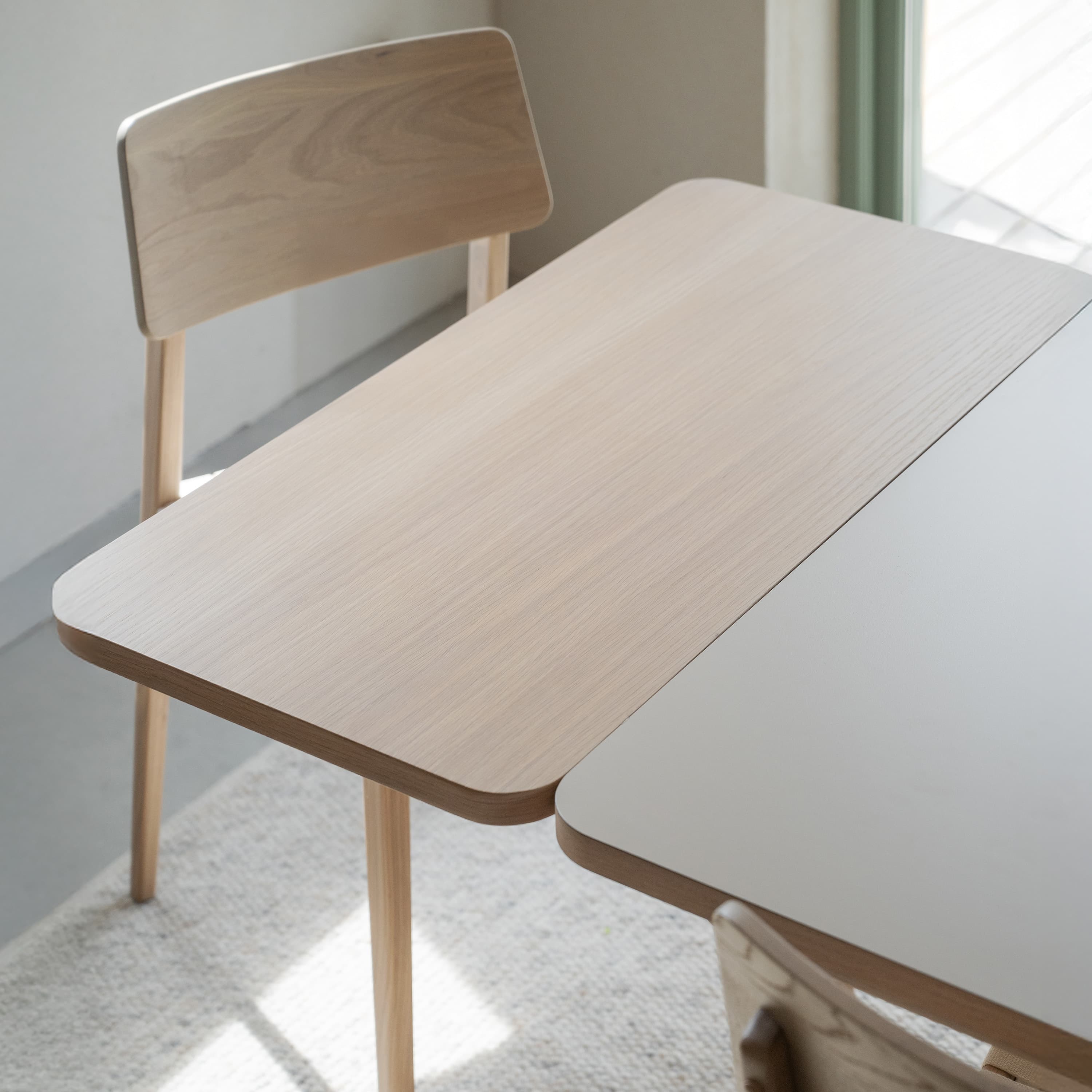 Fairmount Esstisch Beige/Weiß pigmentierte Eiche 220x95