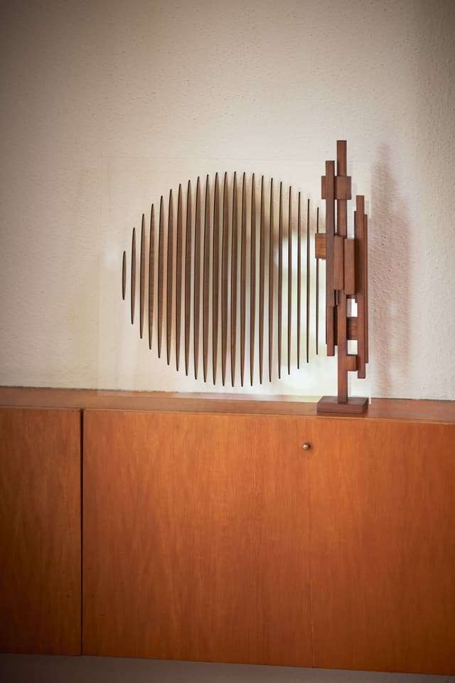 Skyline Sculpture Espresso M