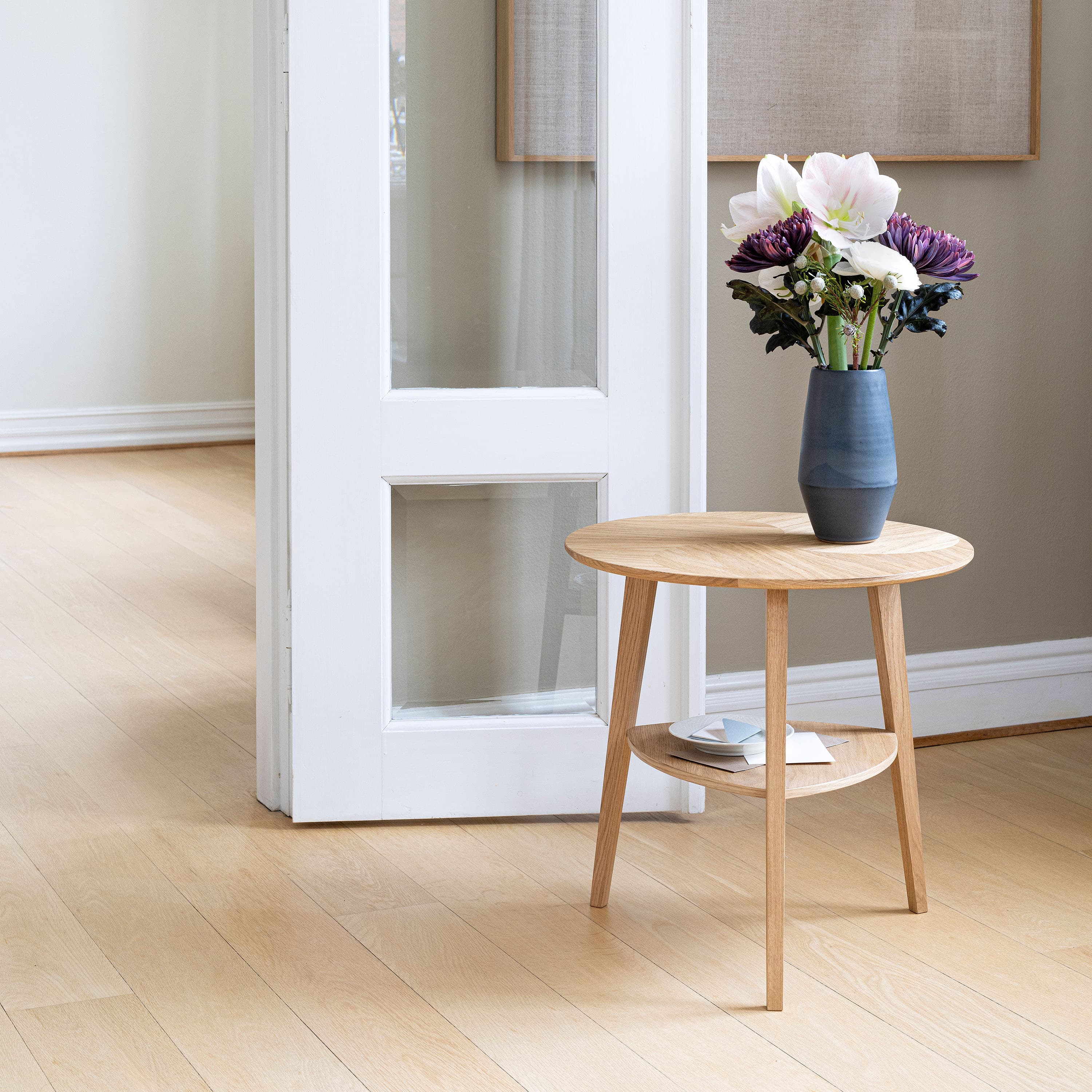 Drops Side Table Matte Lacquer Oak