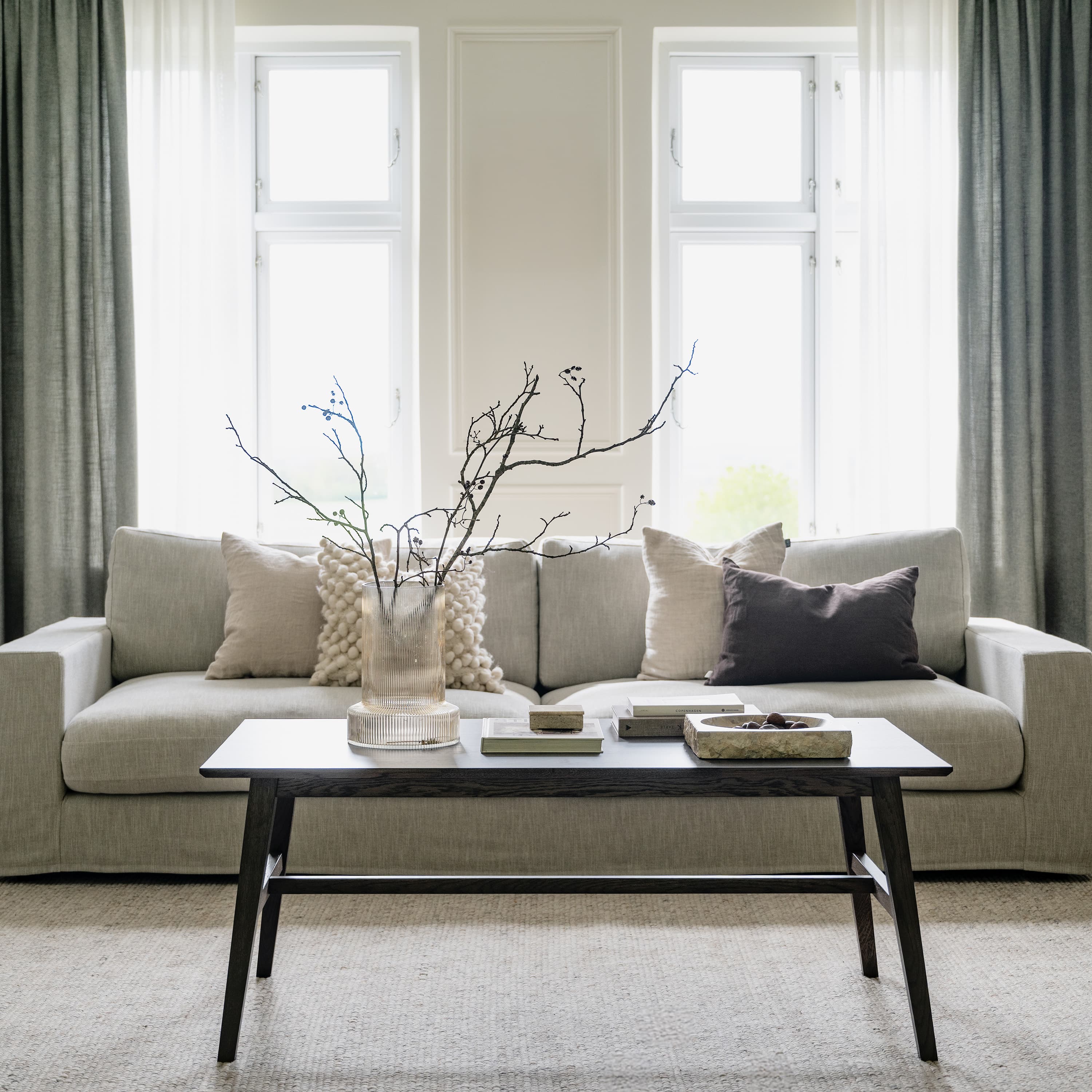 Filippa Soffbord Mörkbrun Ek 130x70