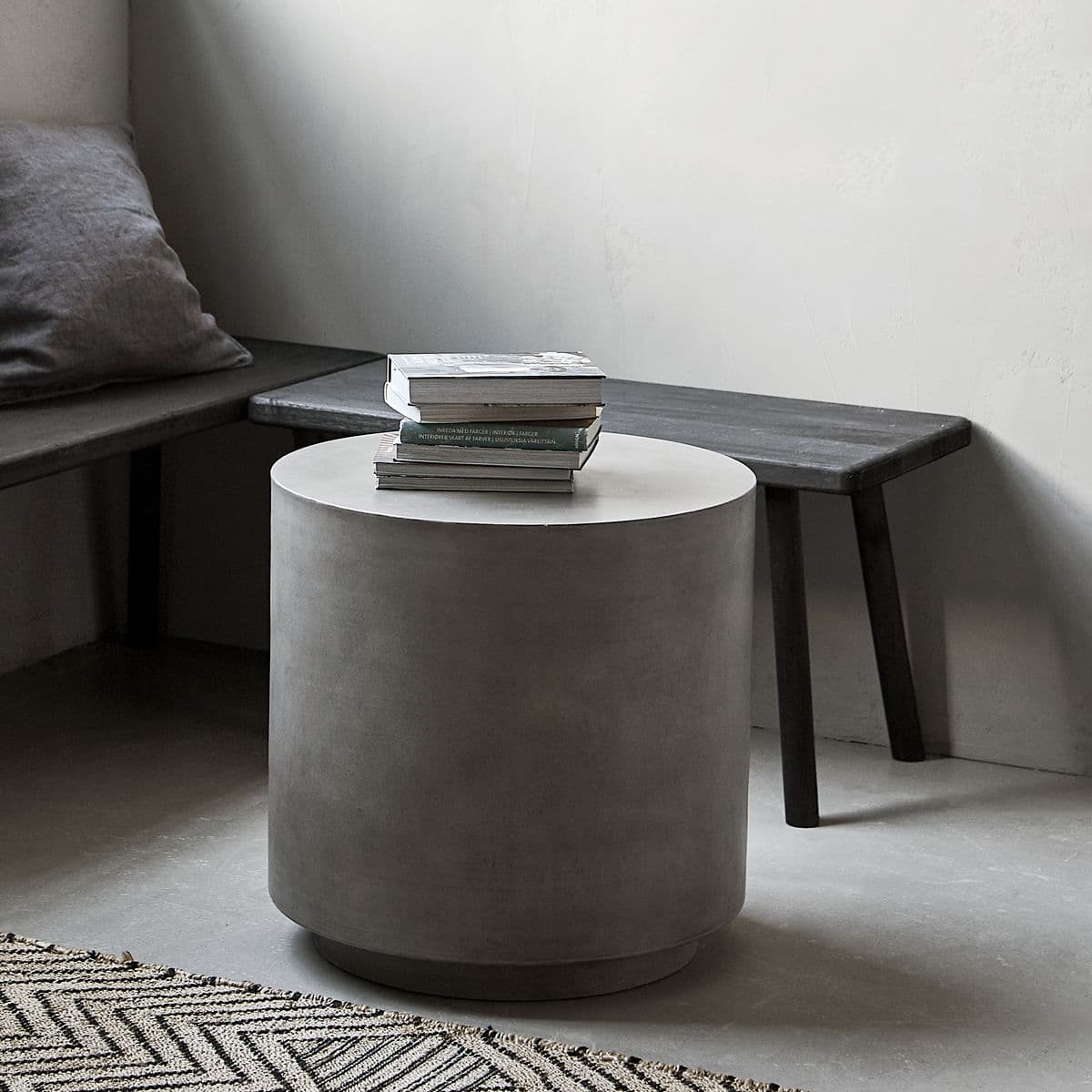 Out Coffee Table Concrete 50x50