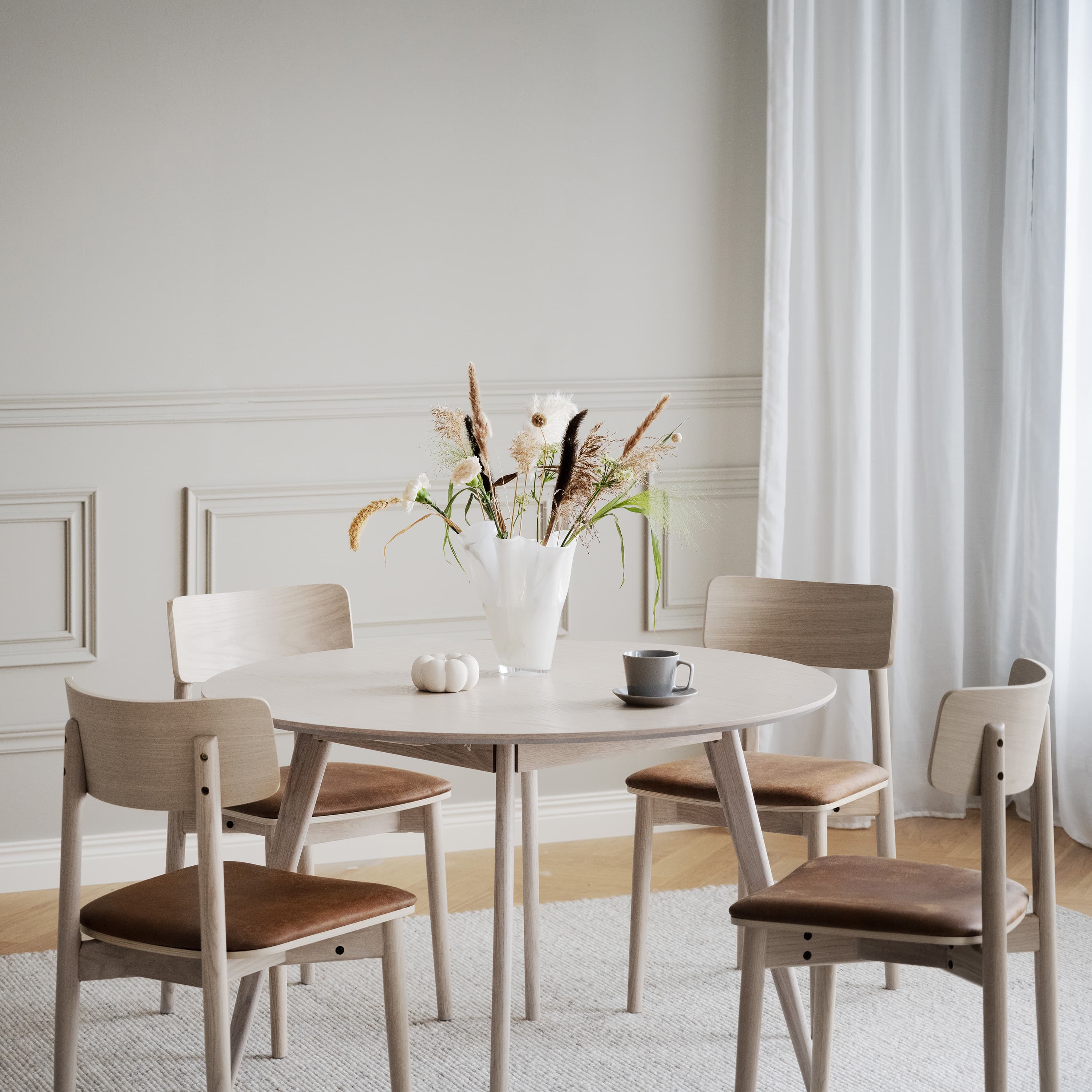 Wolcott Dining Chair White Pigmented Leather