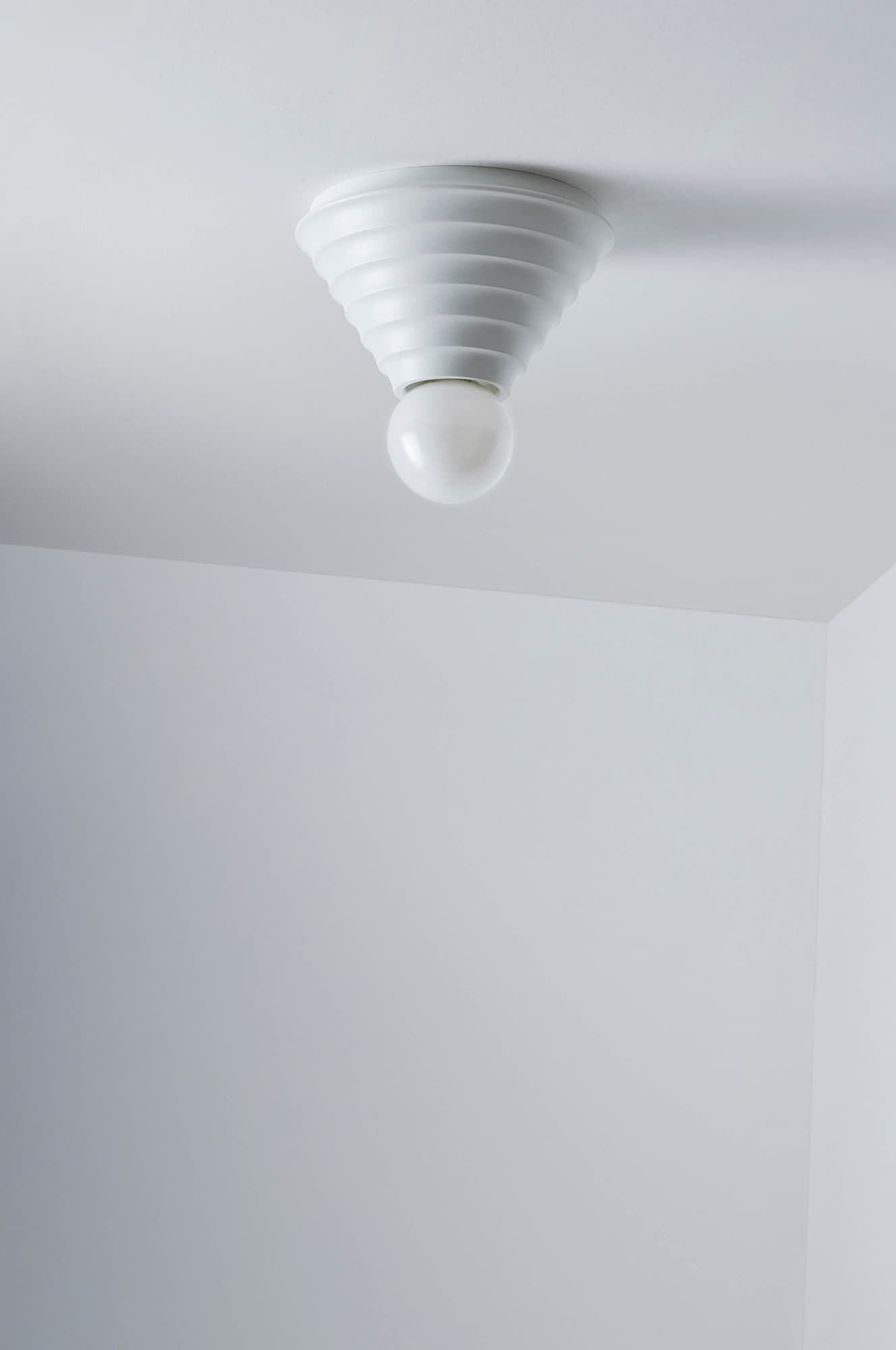Loop Ceiling Light White 24cm