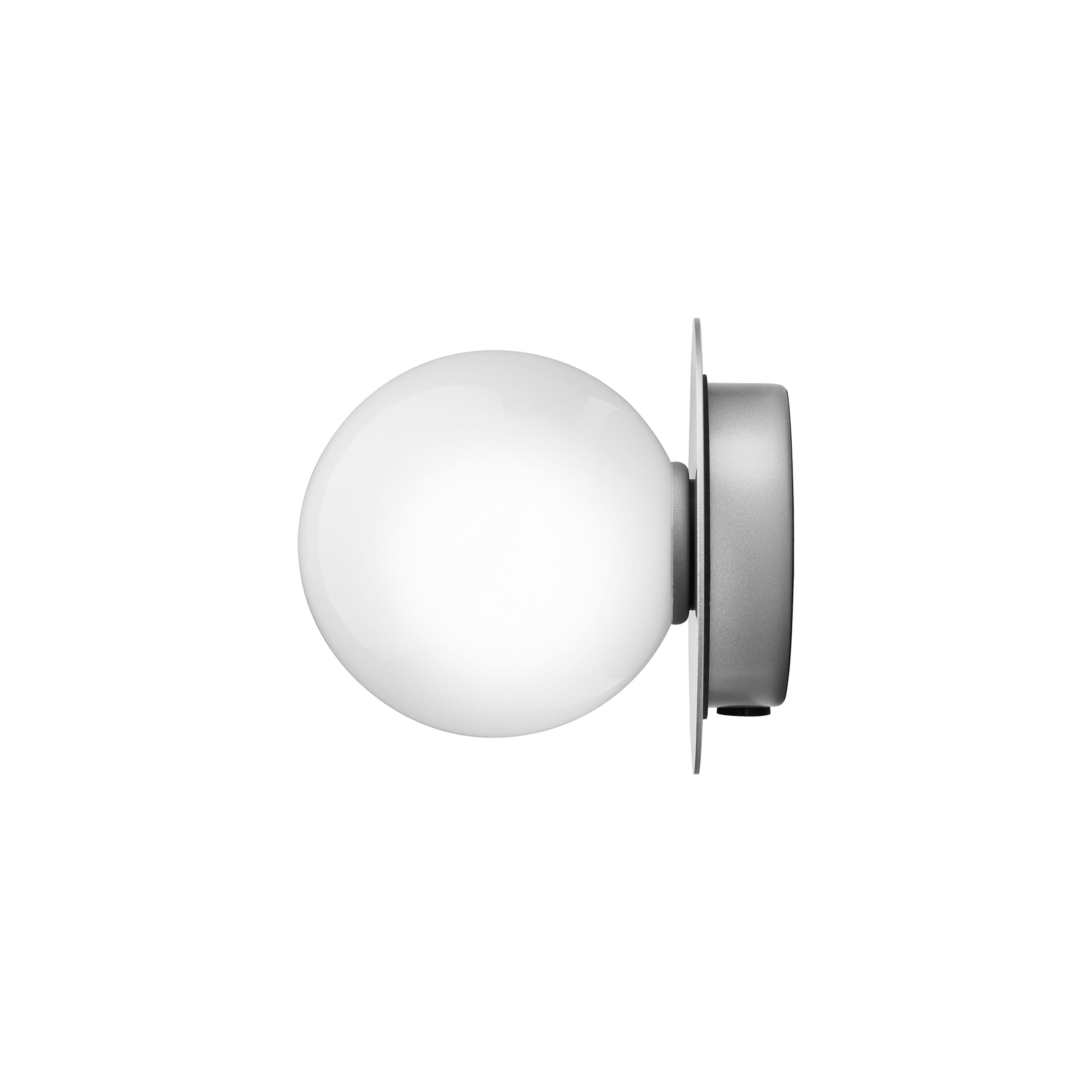 Liila 1 Wand-/Deckenleuchte Light Silver/Opal Small