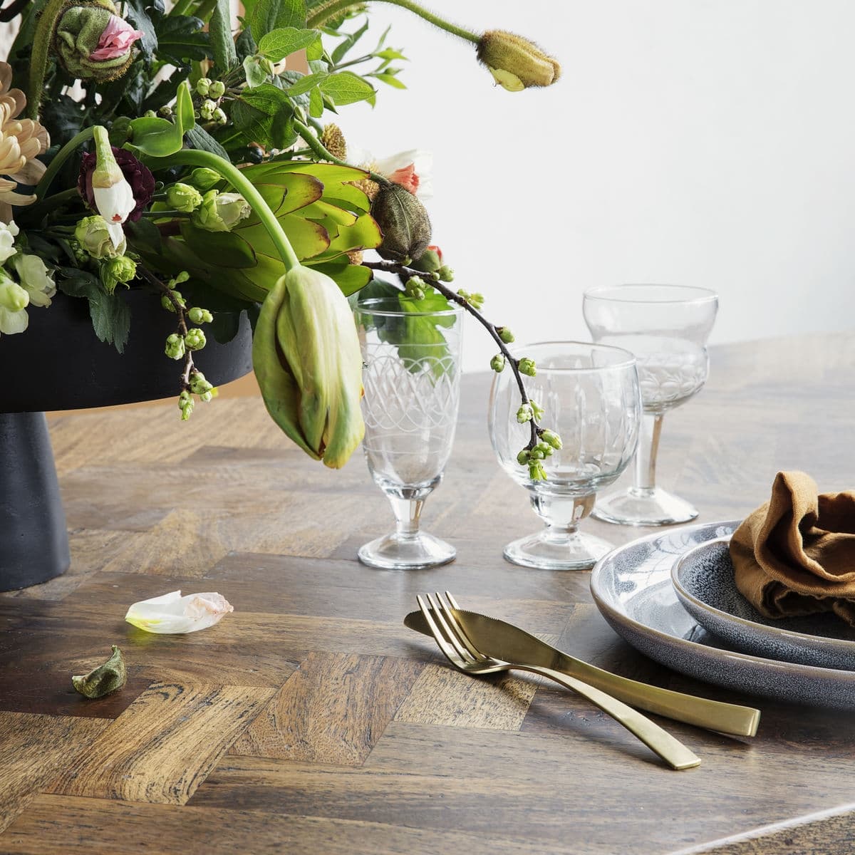 Kant Dining Table 200 cm