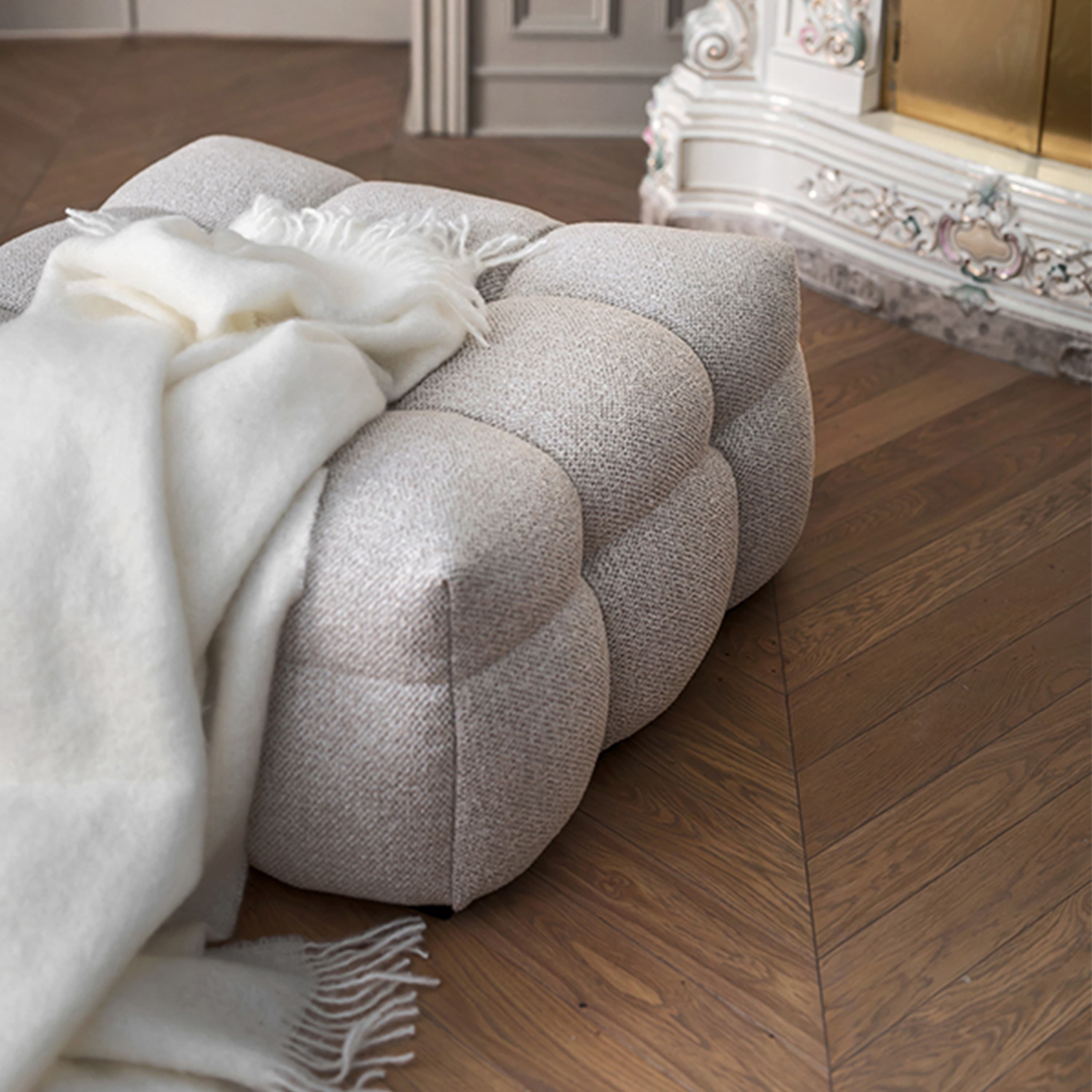 Billie Sitzpuff L Beige Bouclé