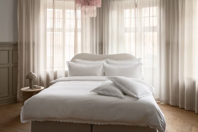 Isola Duvet Cover Satin White 220x220
