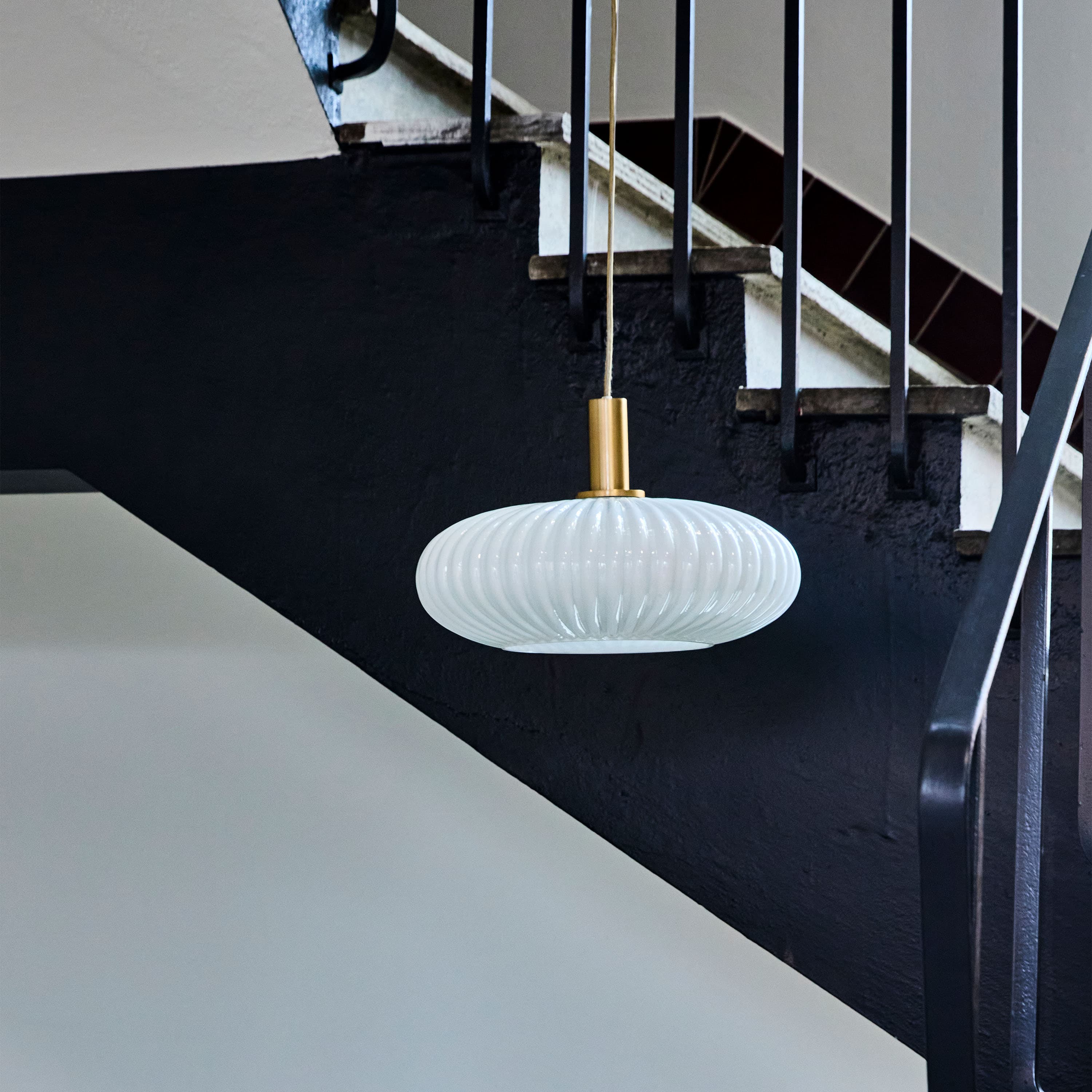 Fort Taklampa Antique Brass Finish/Off-white